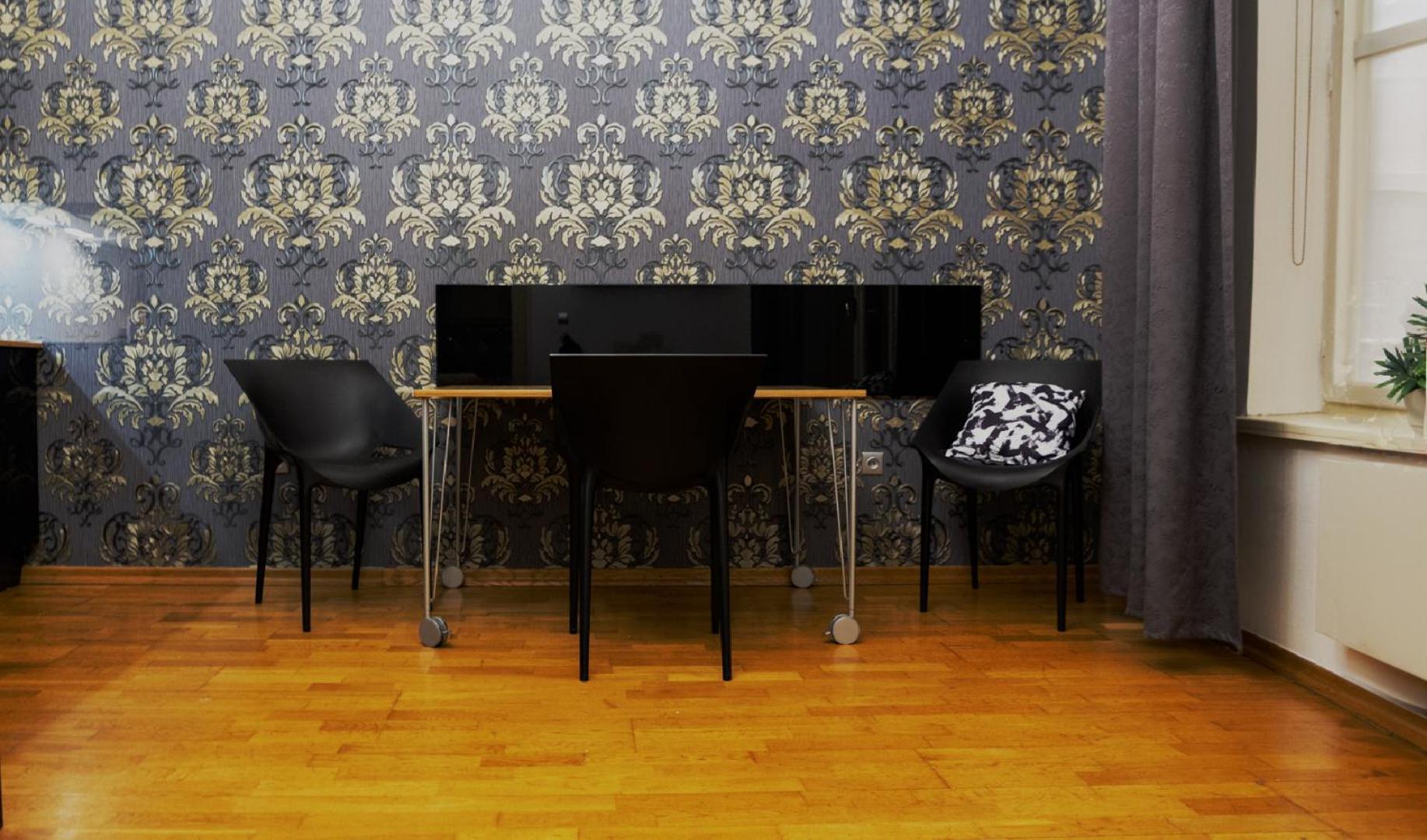 Extravagant In Apartment Prag