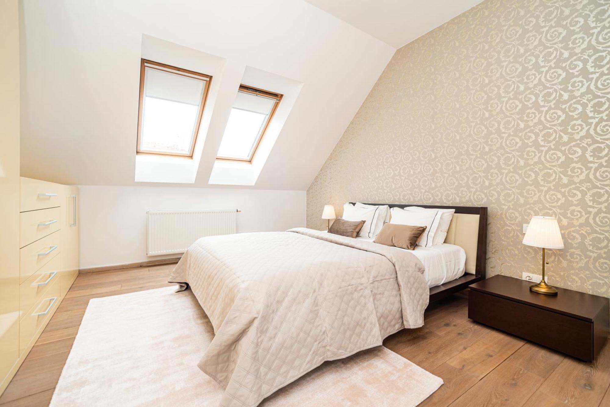Apartment Large And Stylish In