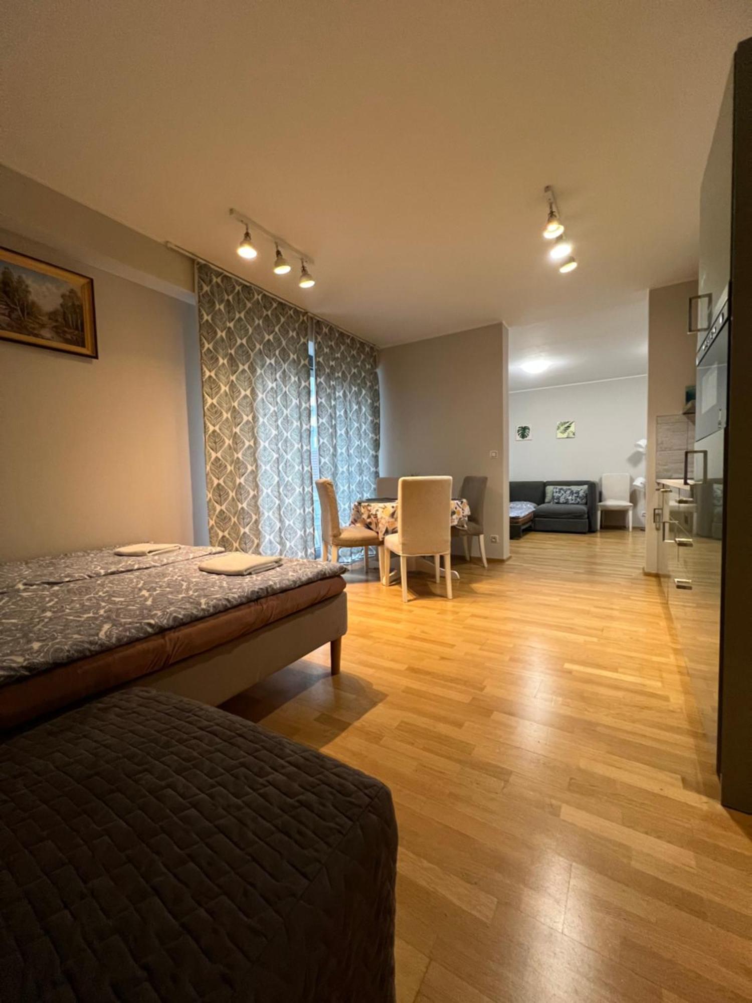 Apartment In Garden Towers