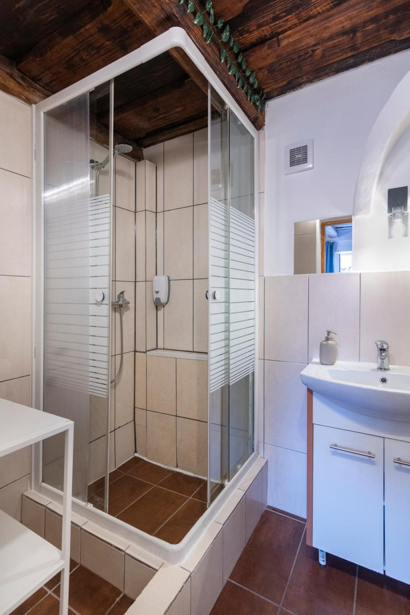 20 Seconds To Charles Bridge Apartment