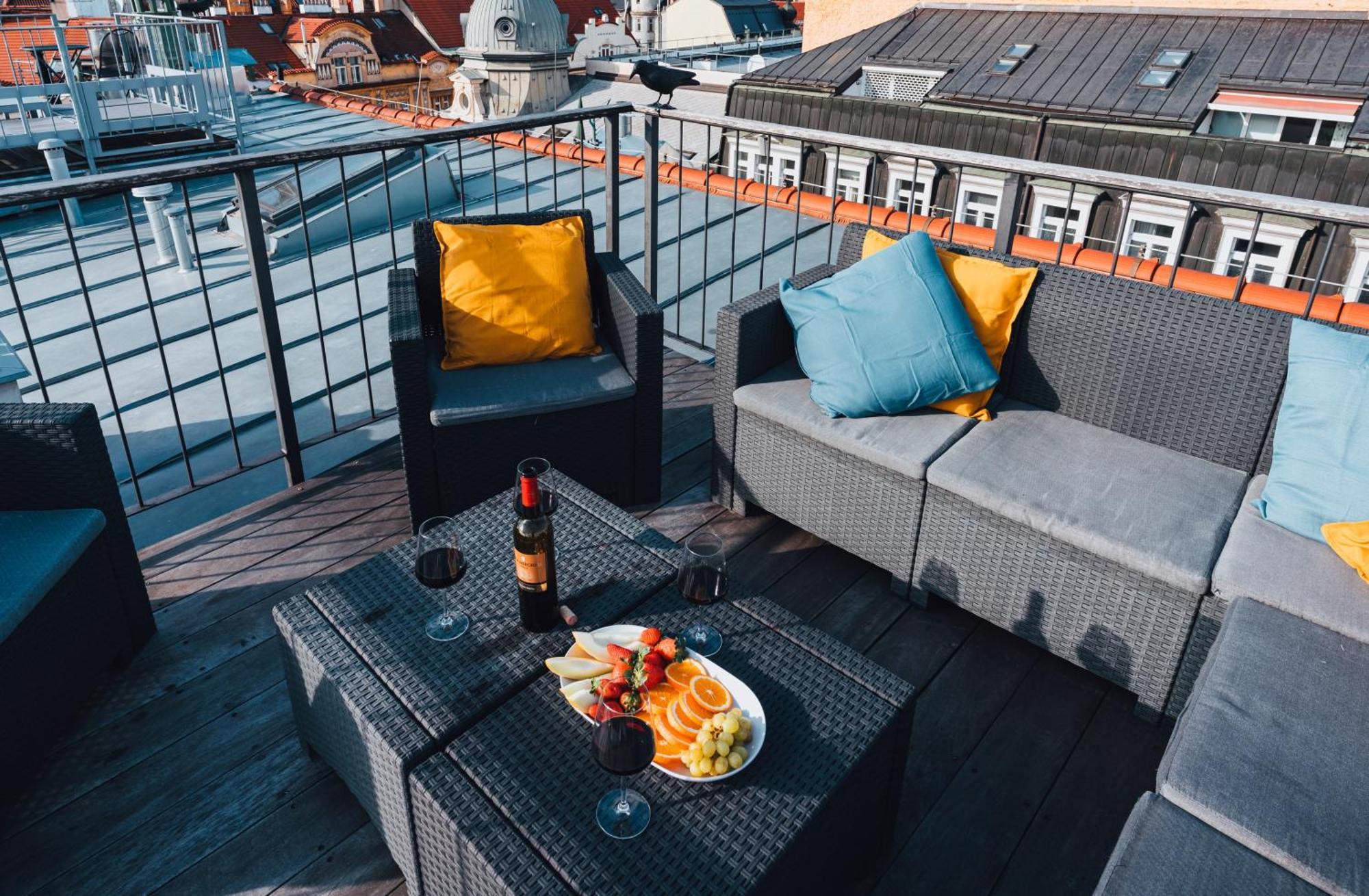 Two-level With A Terrace Near The Vltava River Praha
