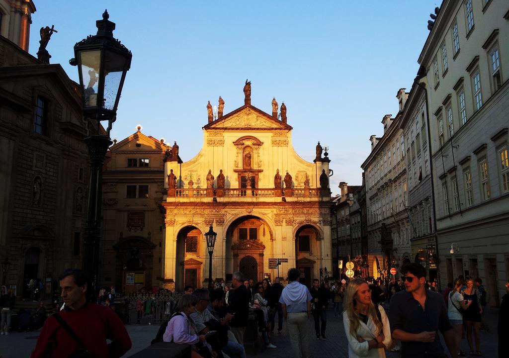Studio Karluv Most * Prague