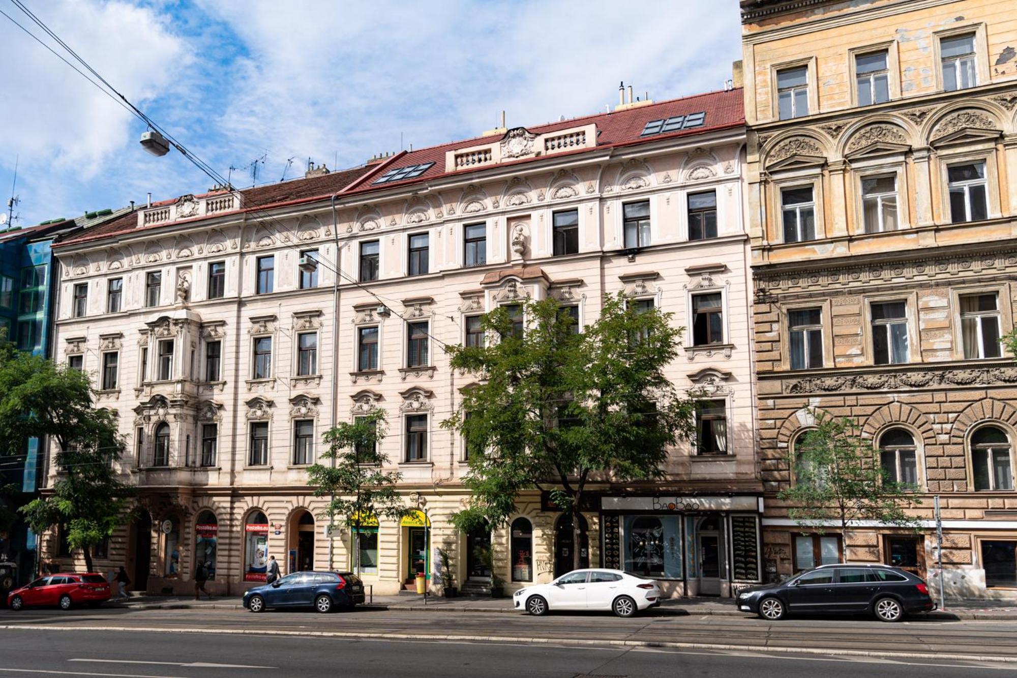Grand Deluxe Lägenhet *