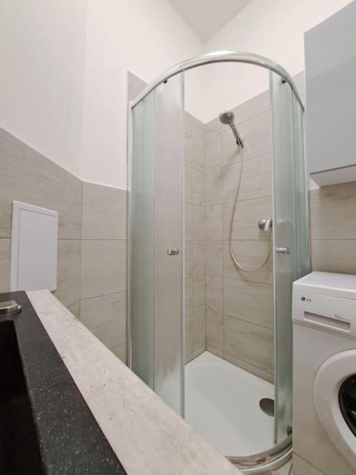 Flat Near The Vysehrad Castle Apartment Prag