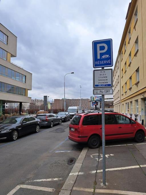 Flat Near The Vysehrad Castle Apartment