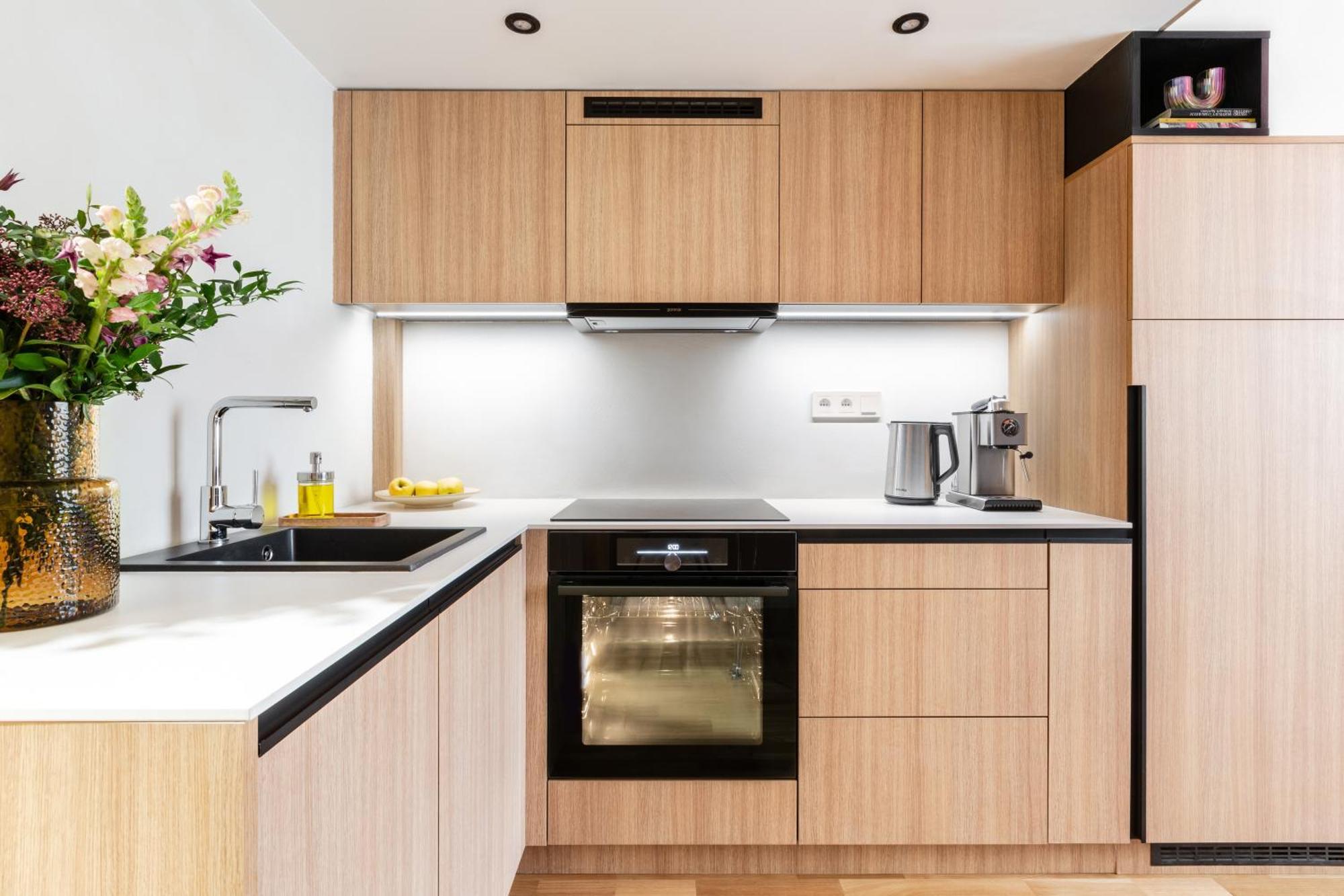 Turnkey I Charles Square
