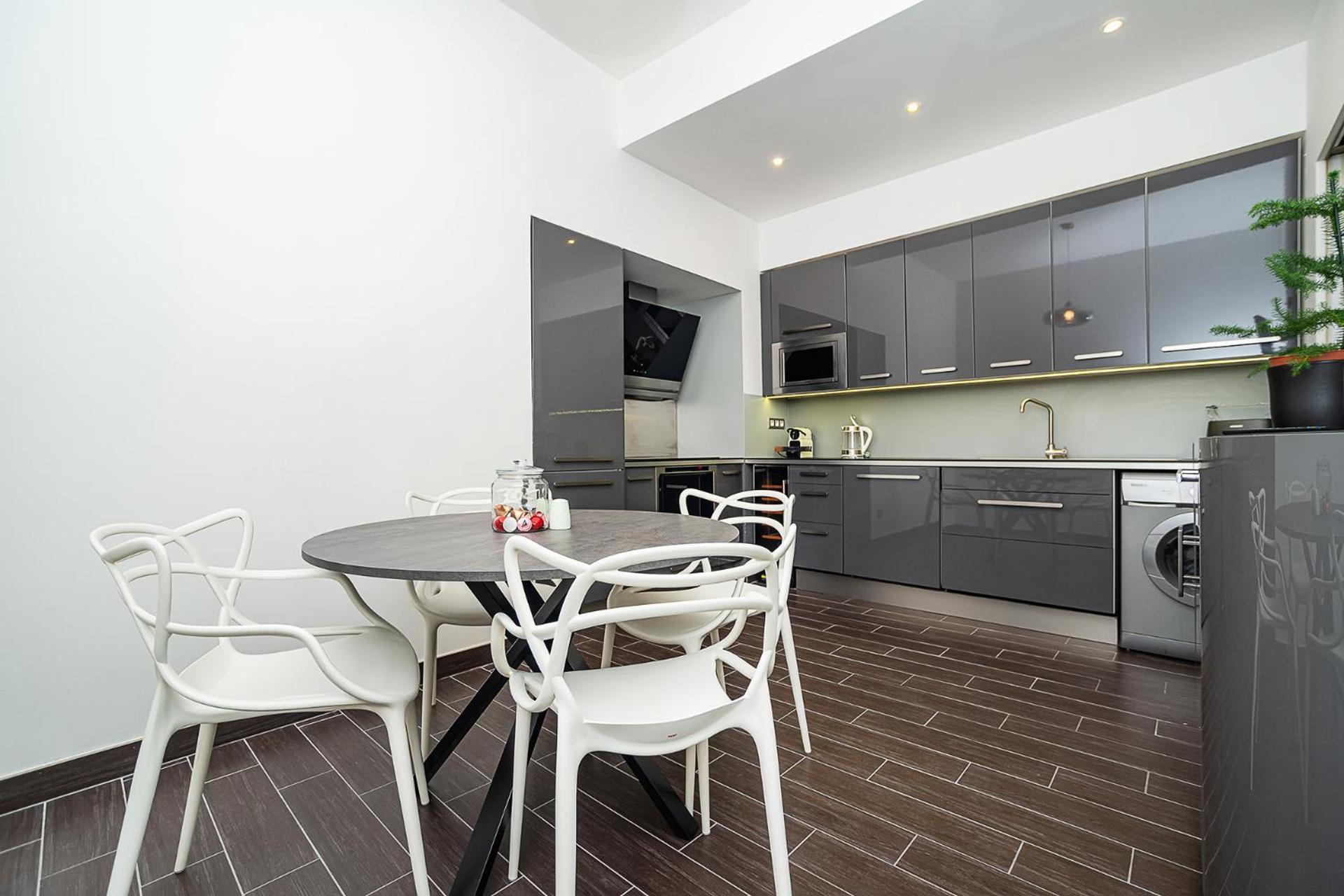 Luxurious Two-bedroom In The Old Town * Prag