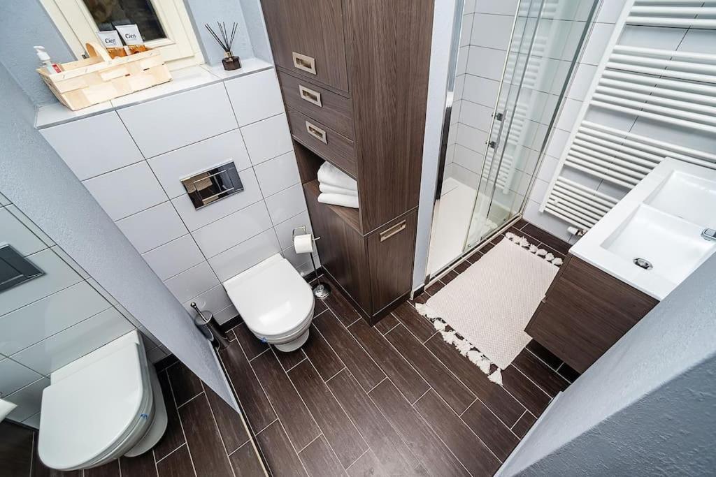 Lägenhet Luxurious Two-bedroom In The Old Town