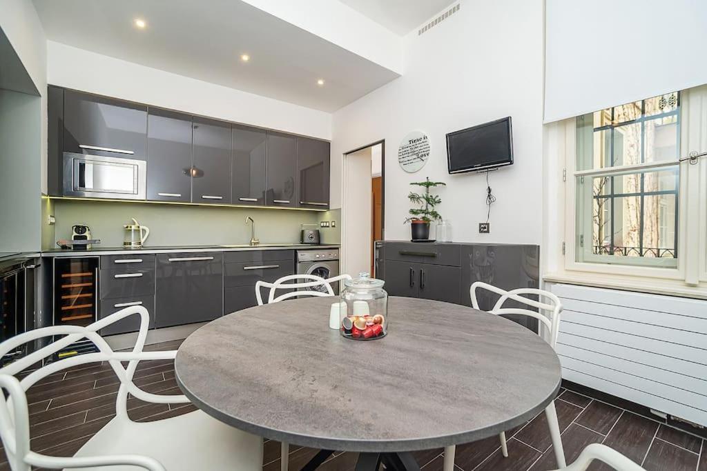 Luxurious Two-bedroom In The Old Town Lägenhet Prag