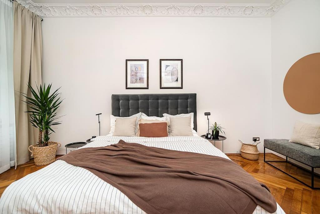 Luxurious Two-bedroom In The Old Town Lägenhet Prag