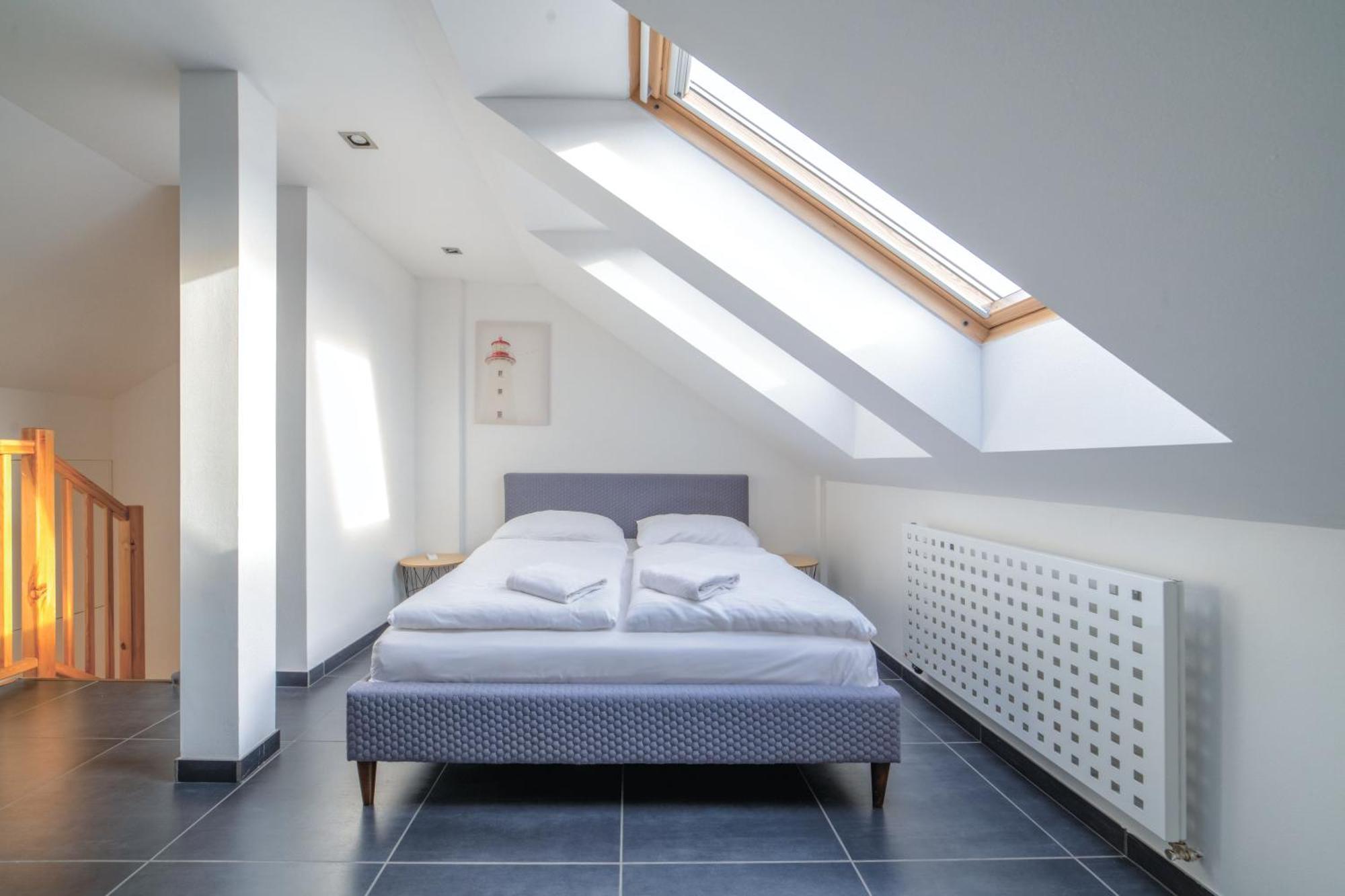 Apartment Modaloft Duplex By Rentez Prag