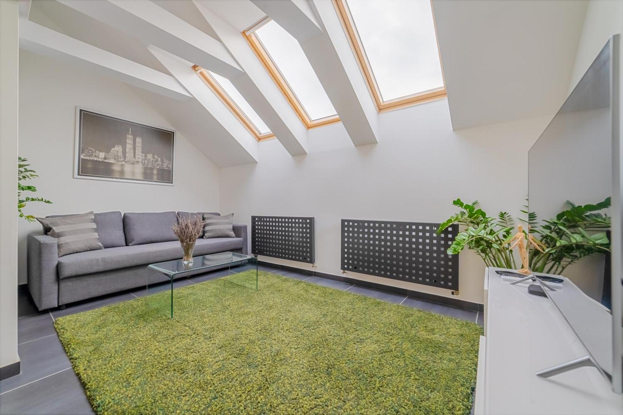 Apartment Modaloft Duplex By Rentez