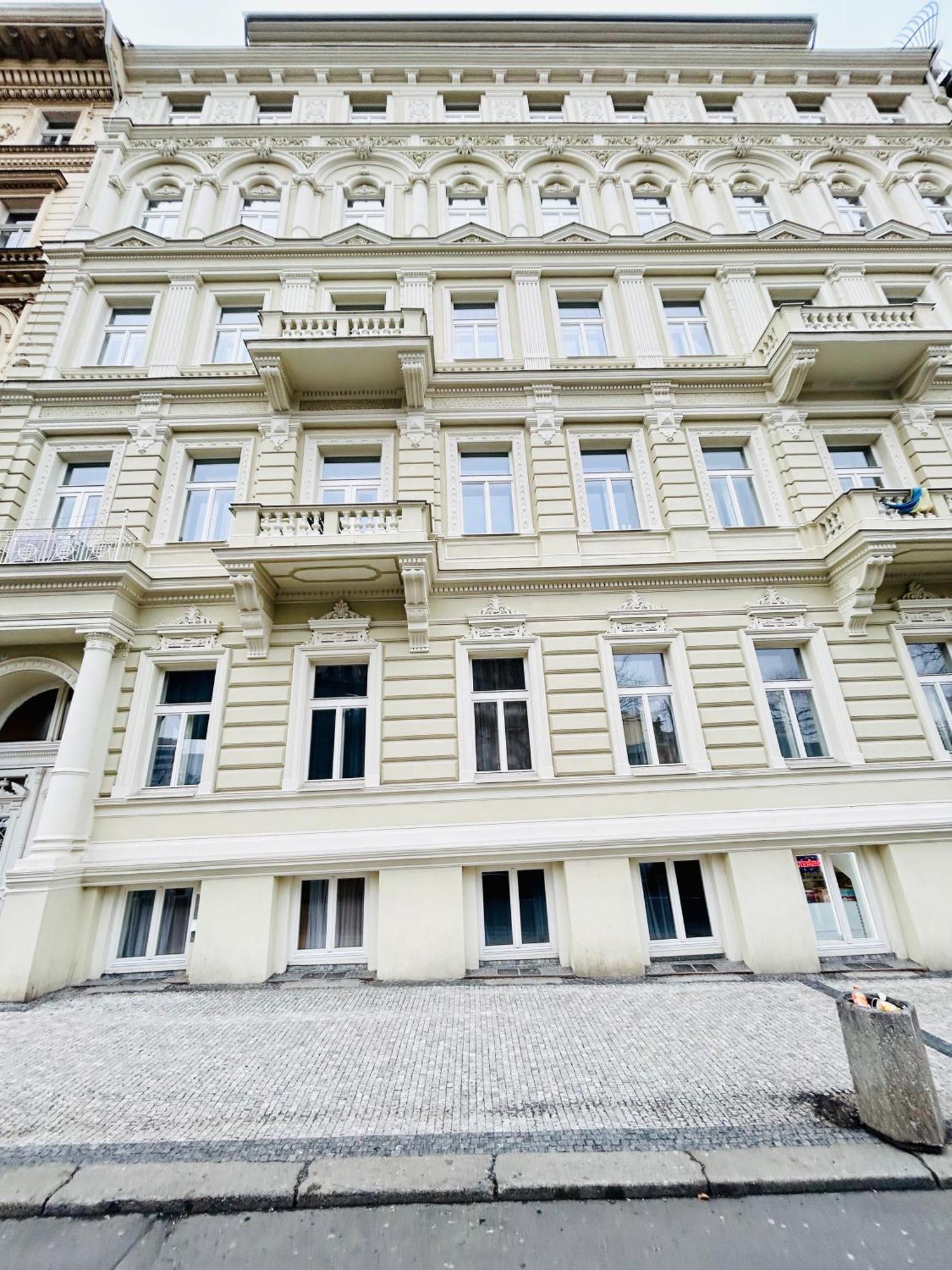 New Design & Style 50m From Wenceslas Square Prag