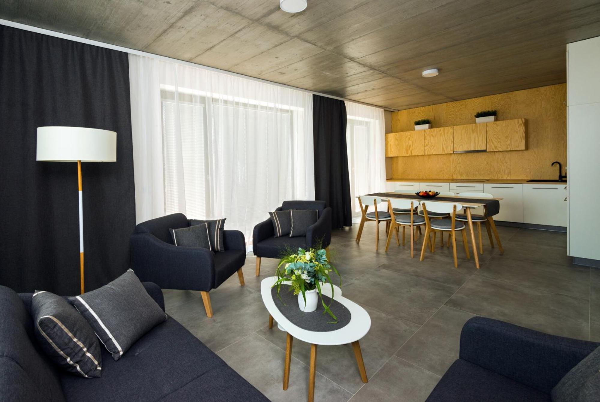 Aparthotel Trafick 4*