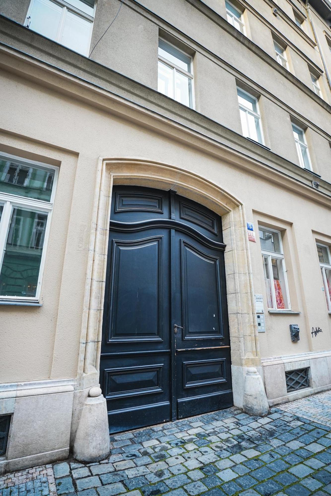 Elegant & Stylish Center Apartments! Prag