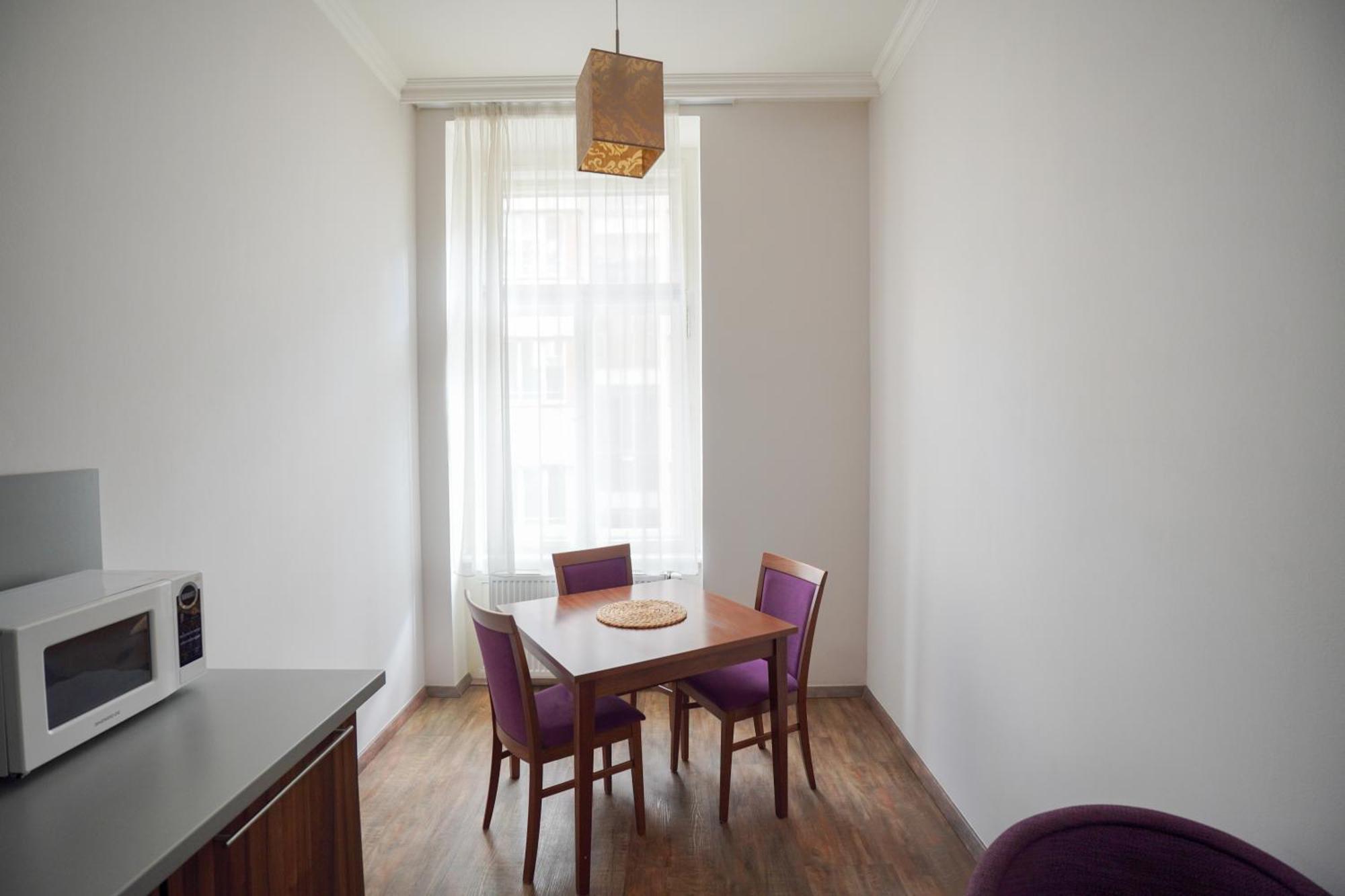 Elegant & Stylish Center Apartments! Lägenhet *