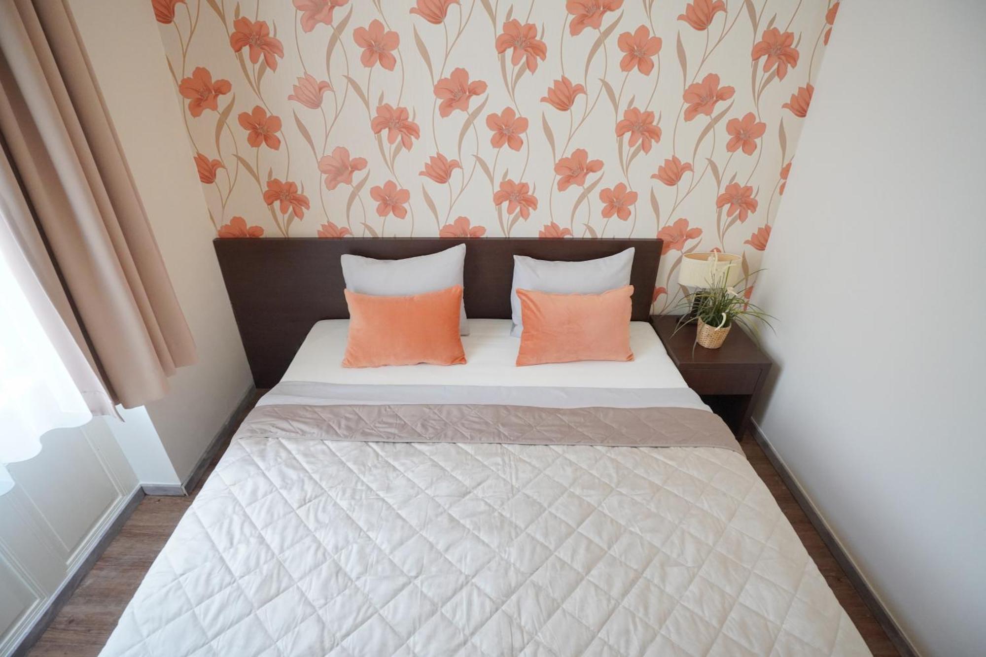 Elegant & Stylish Center Apartments! Lejlighed *