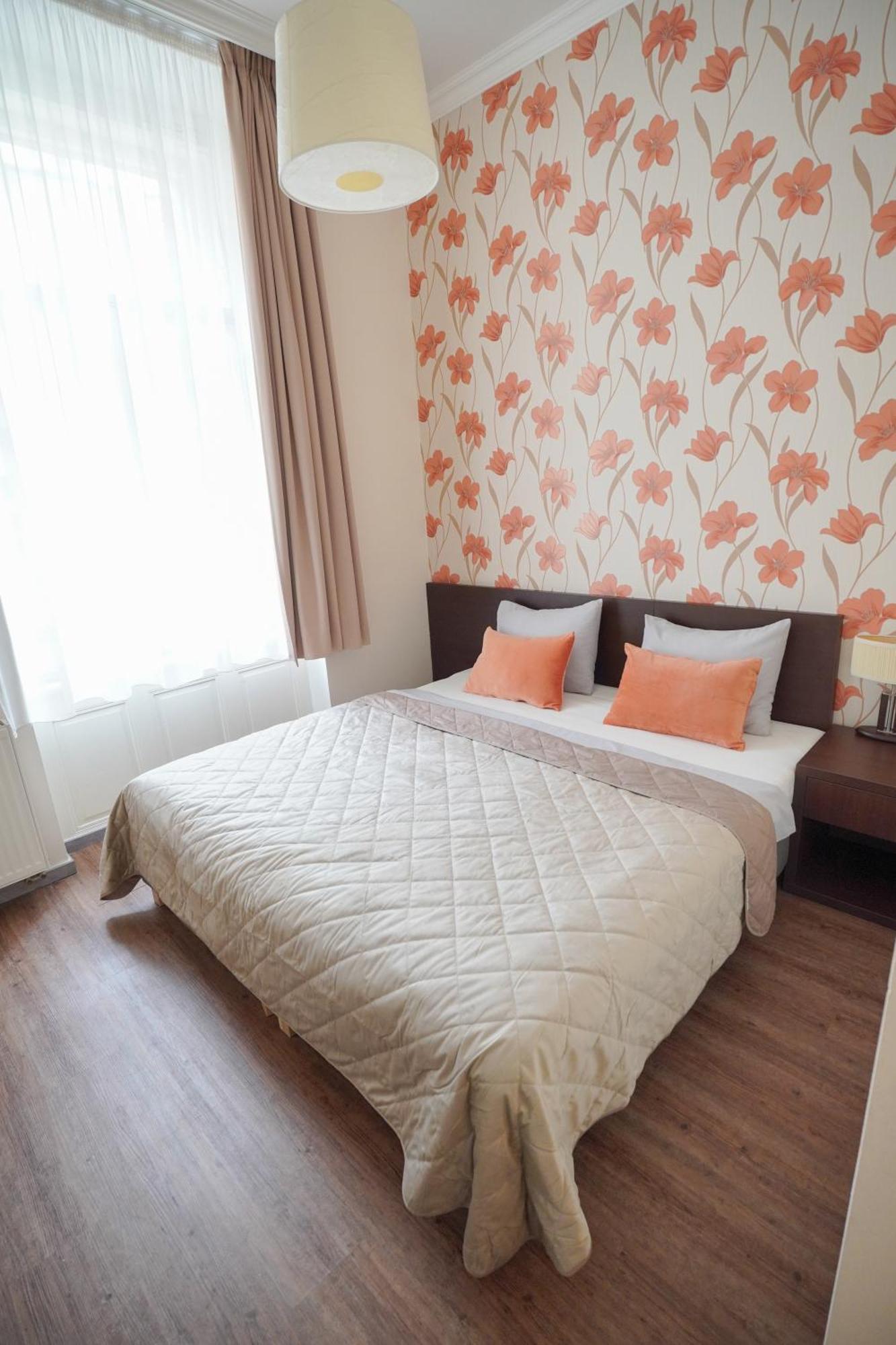 Elegant & Stylish Center Apartments! Lägenhet *