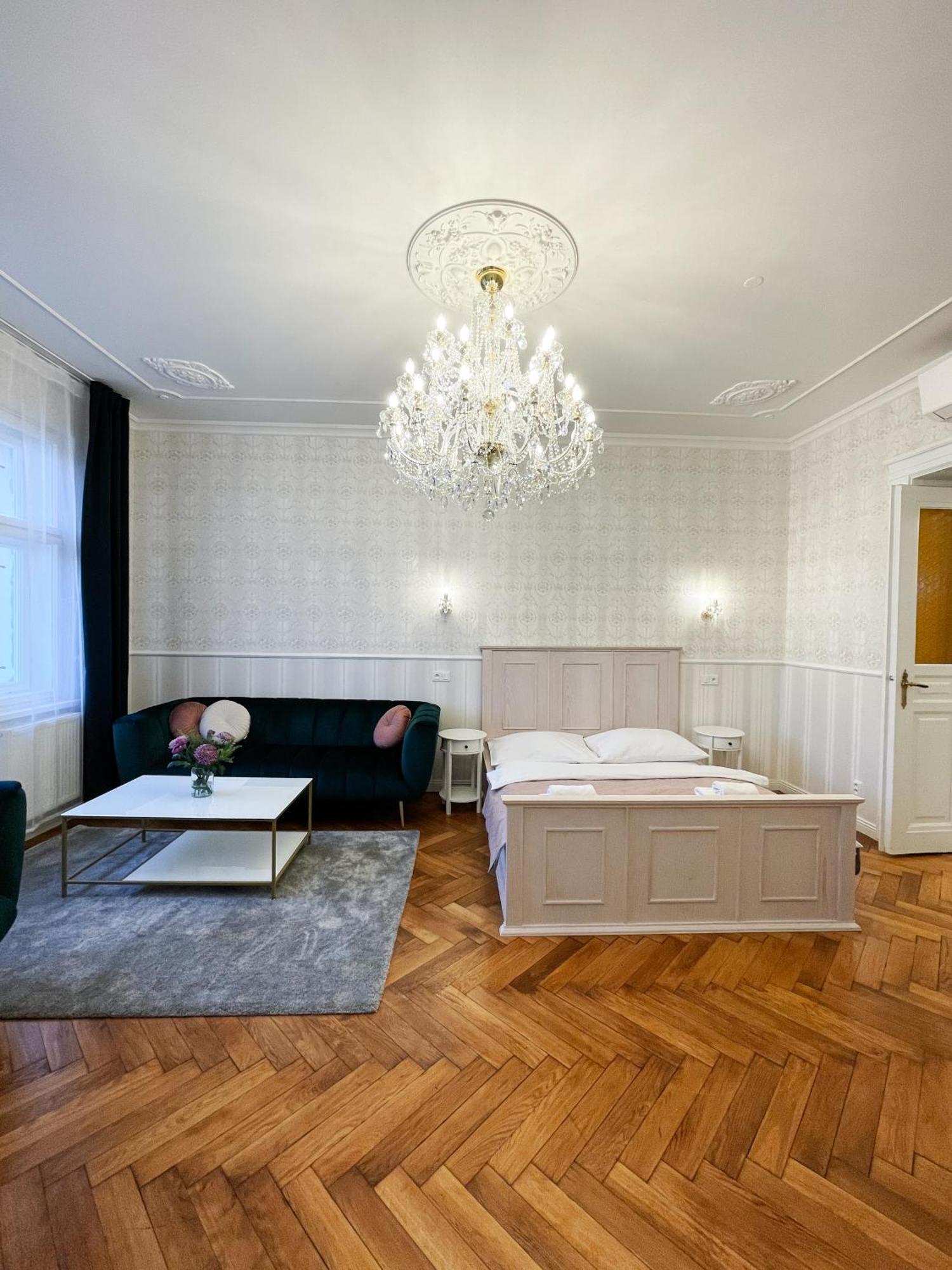 Stupartska - Premium Old Town Lägenhetshotell Prag