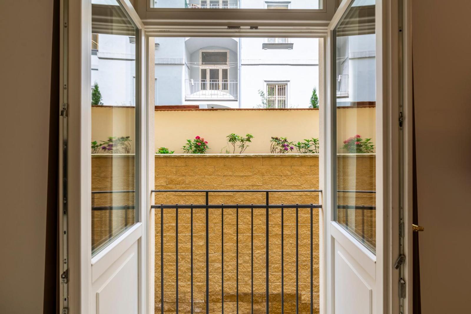 Petrin Tower Aparthotel 4*