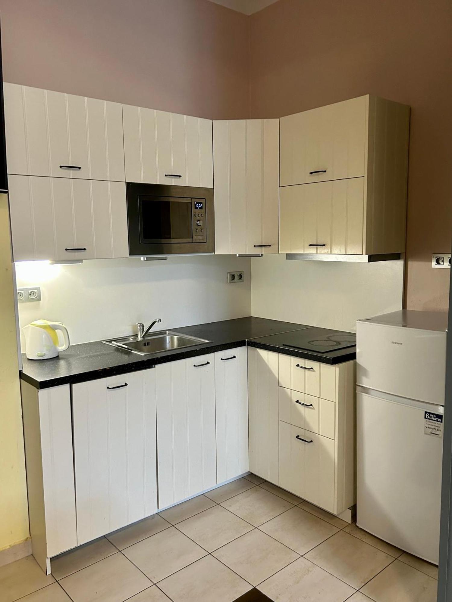 Party House - Ve Smeckach 18, Center!! Apartment