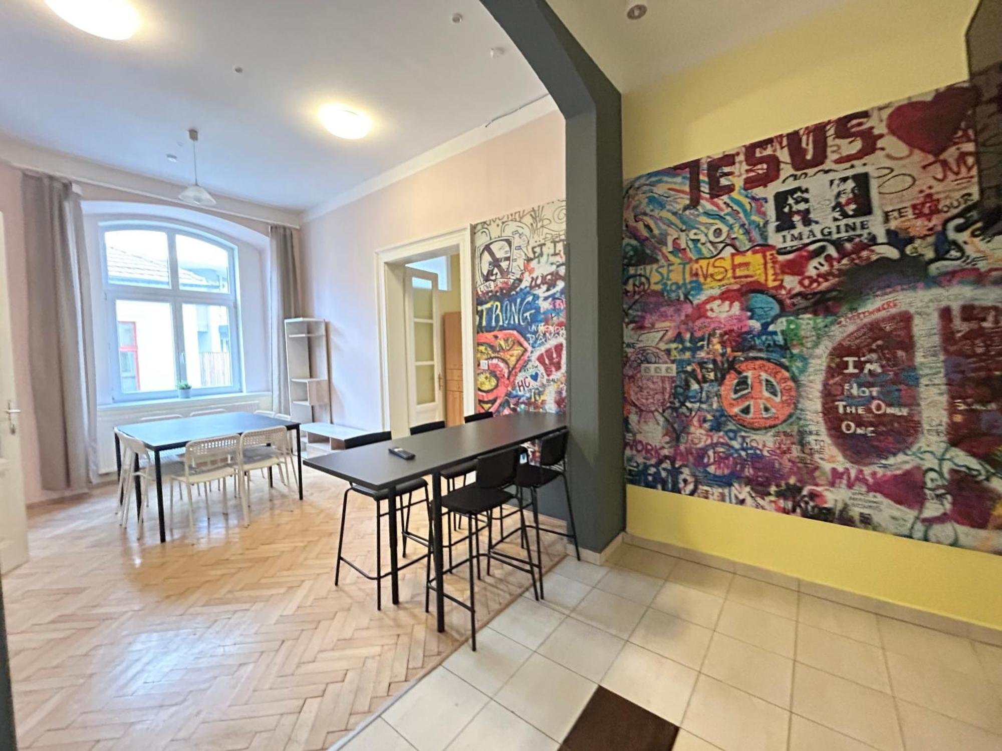 Party House - Ve Smeckach 18, Center!! Lägenhet *
