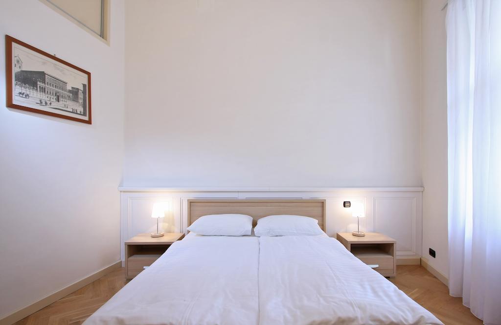 Tyn Church Apartment Prag