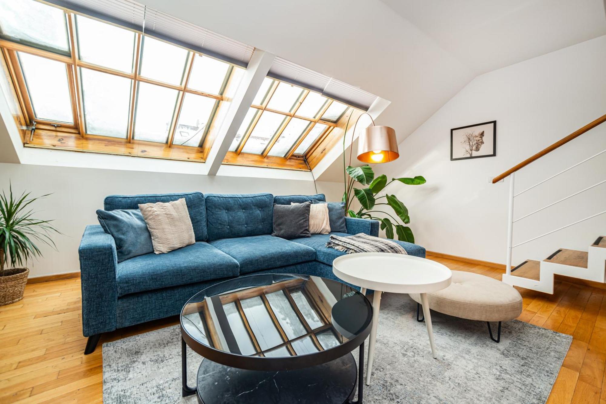Lavish And Chic Duplex Lejlighed