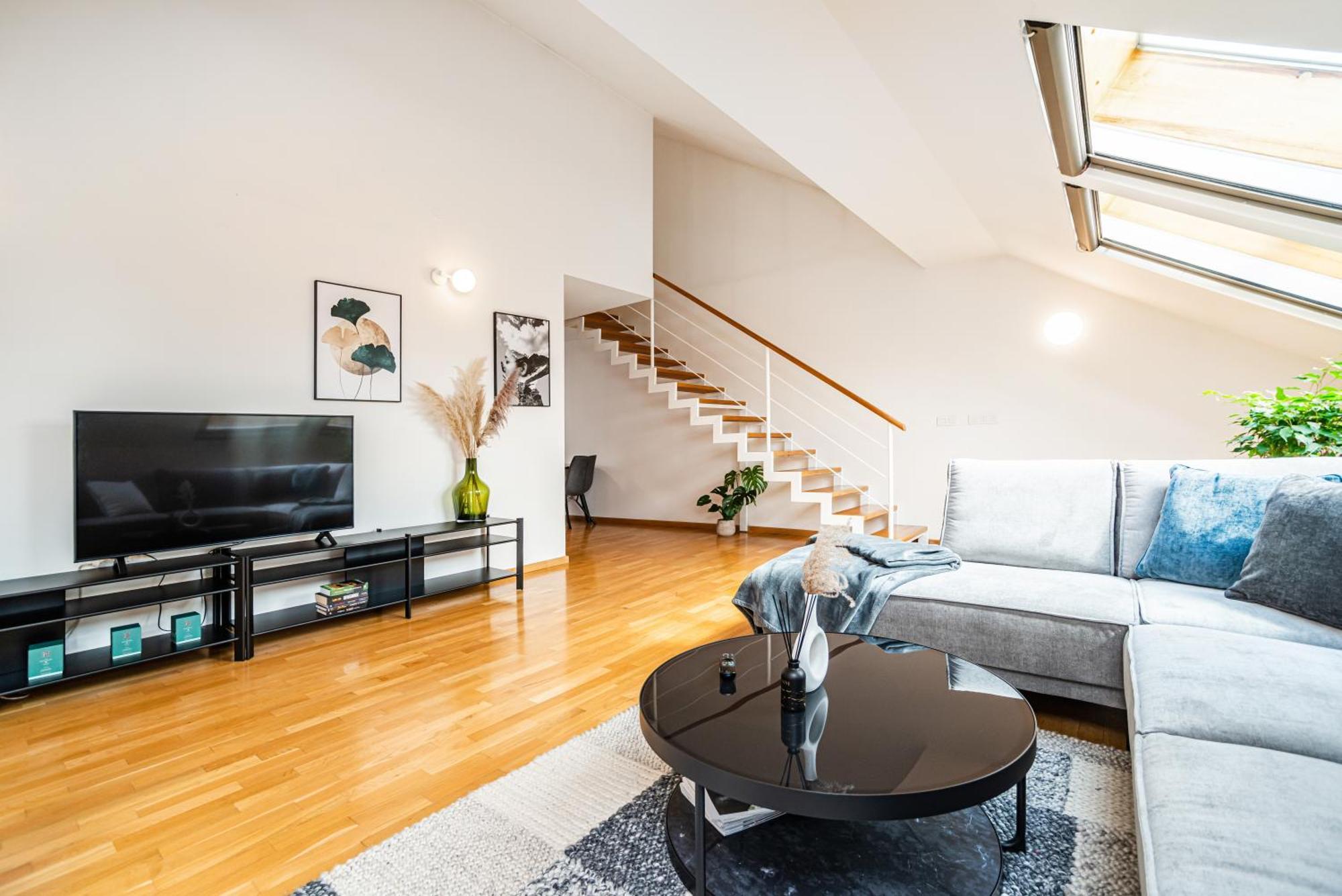Lavish And Chic Duplex * Prag