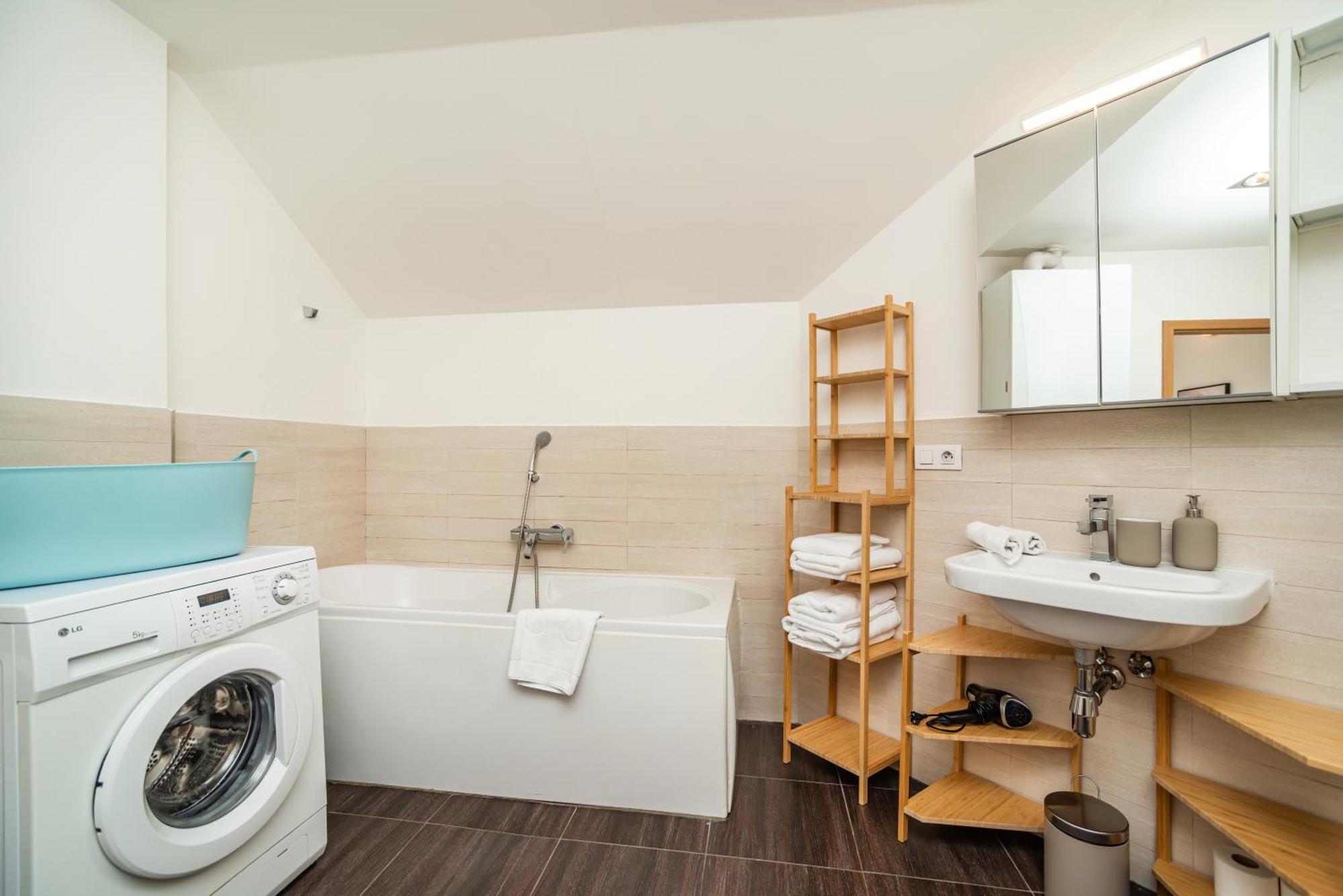 Lavish And Chic Duplex * Prag