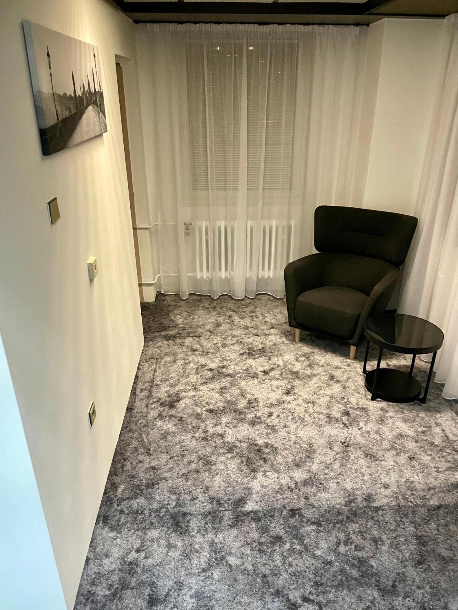 Hotel Oaza Praha 3*