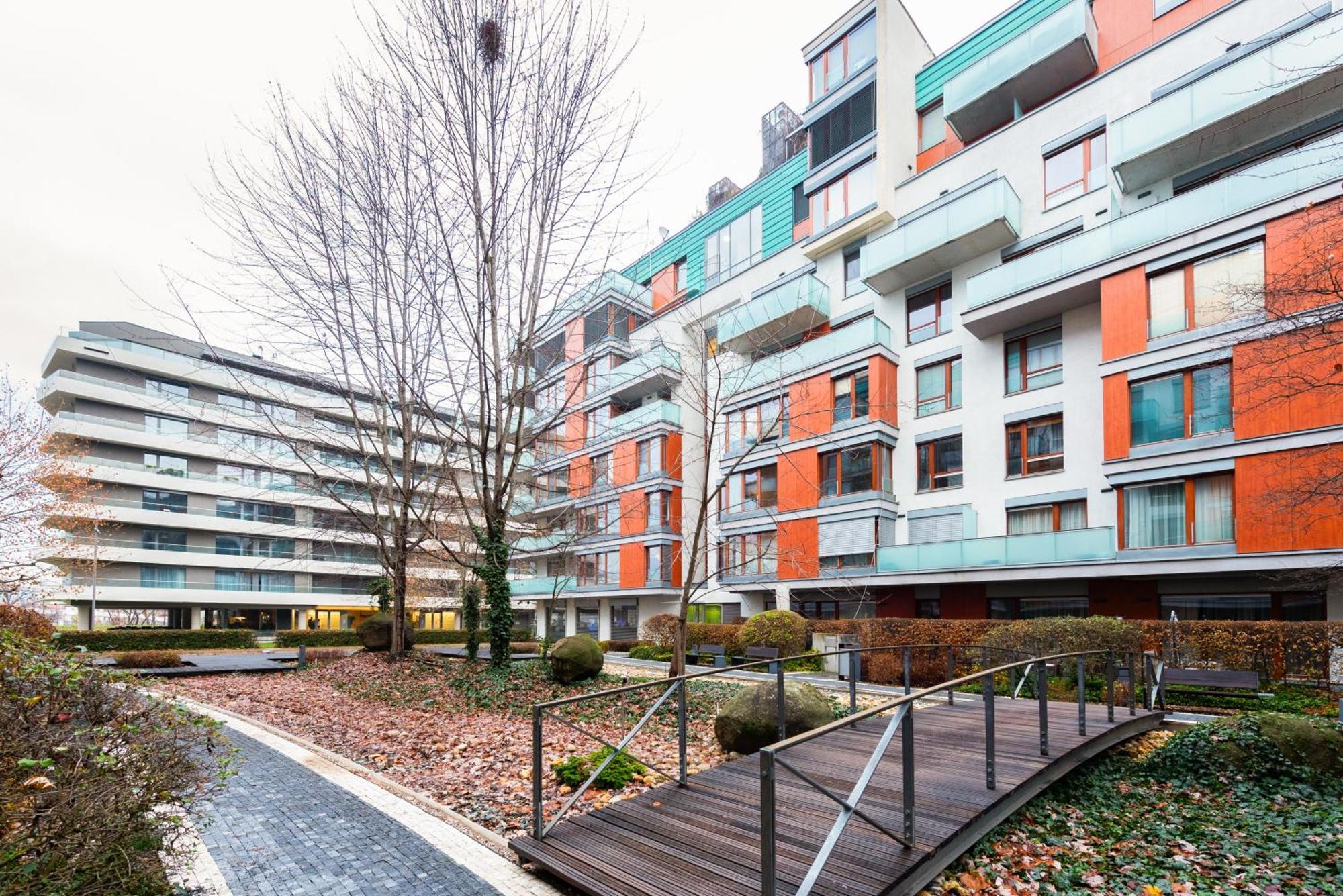 Apartment Diamond River Prag