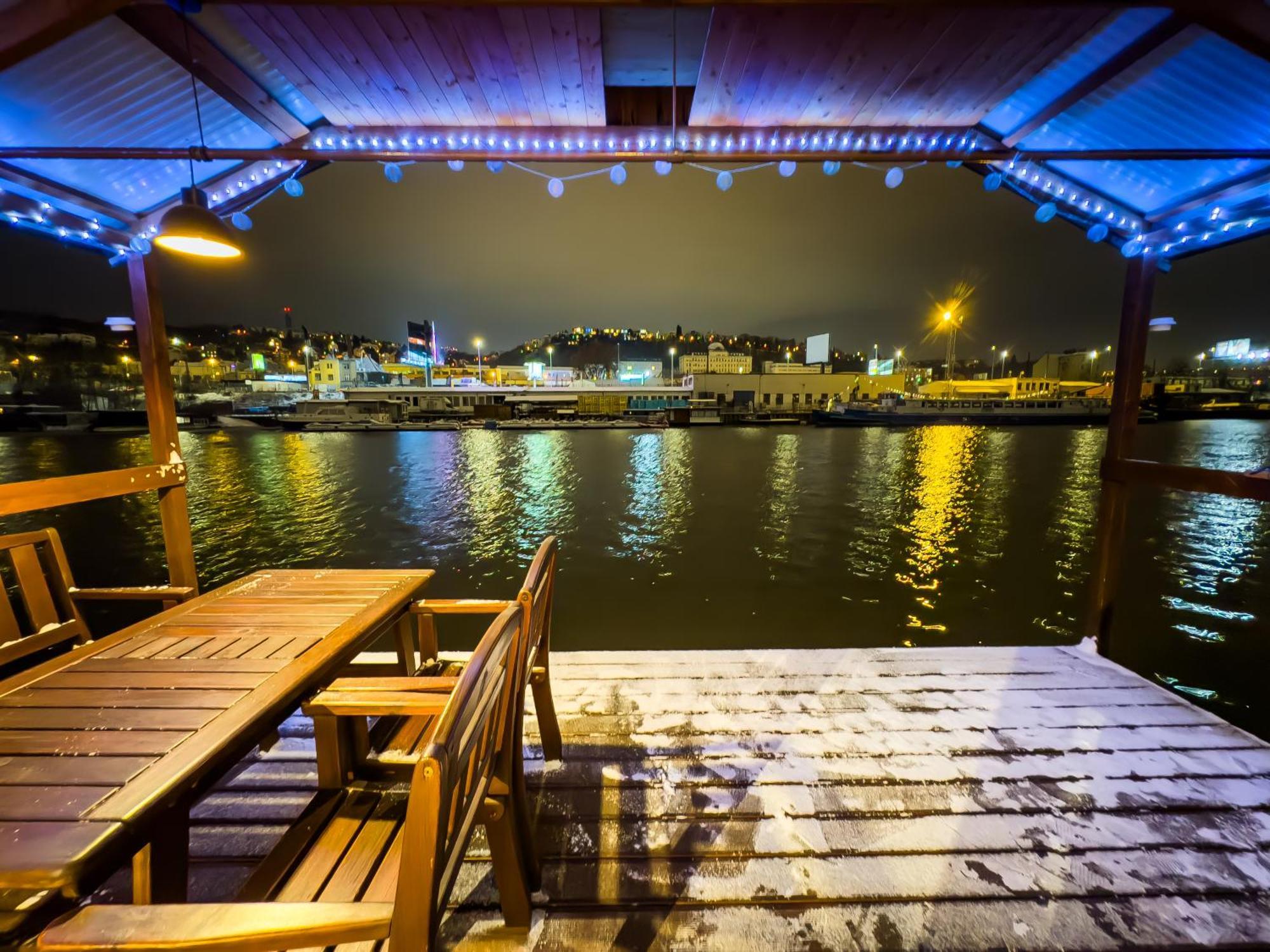 Botel Houseboat Franklin - Houseboats Benjamin & Franklin Prag