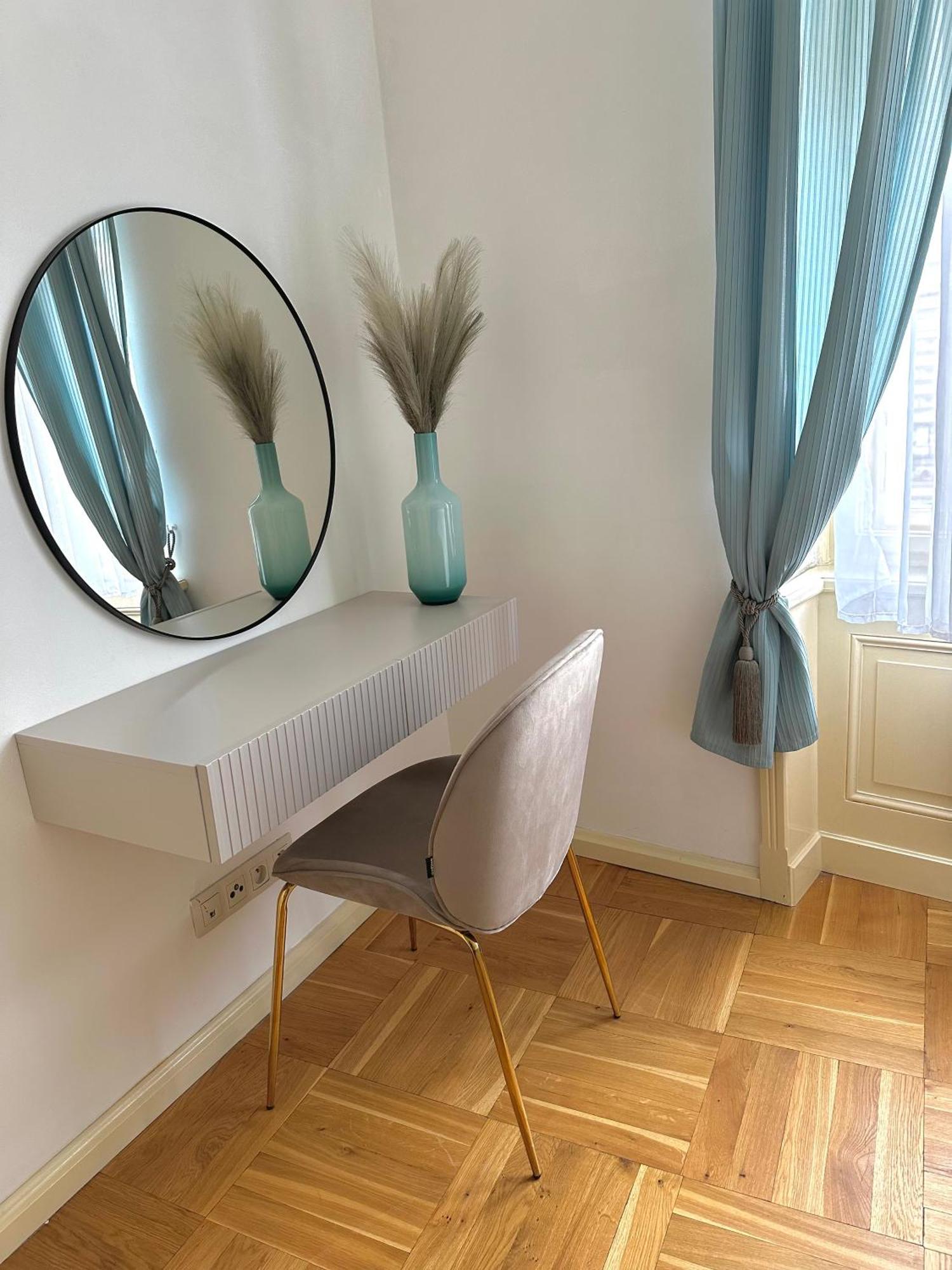 Ve Meste 2 Apartment Prag