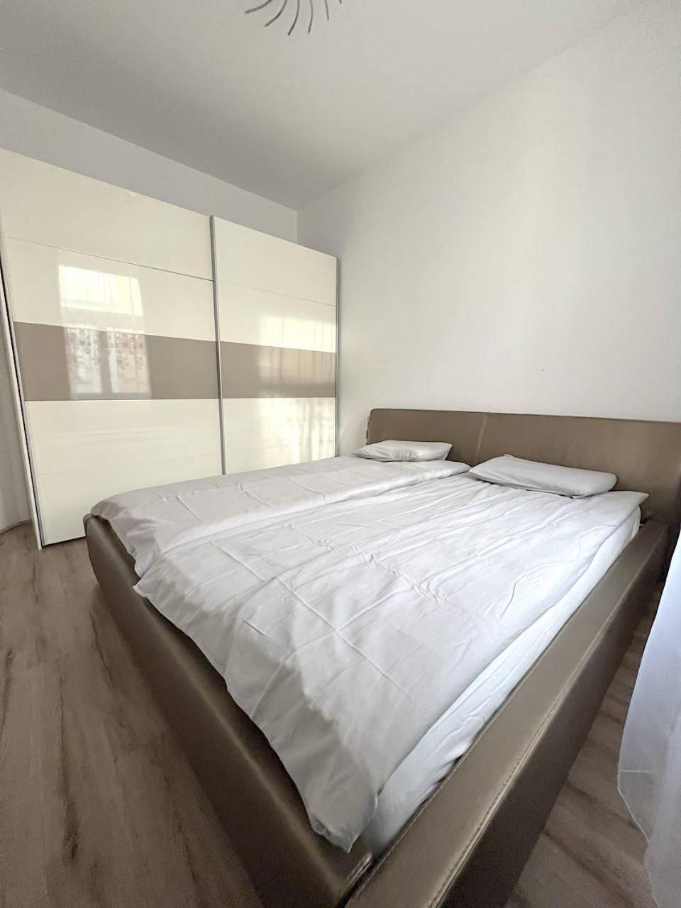 Apartment Bohemian Near The Center Prag