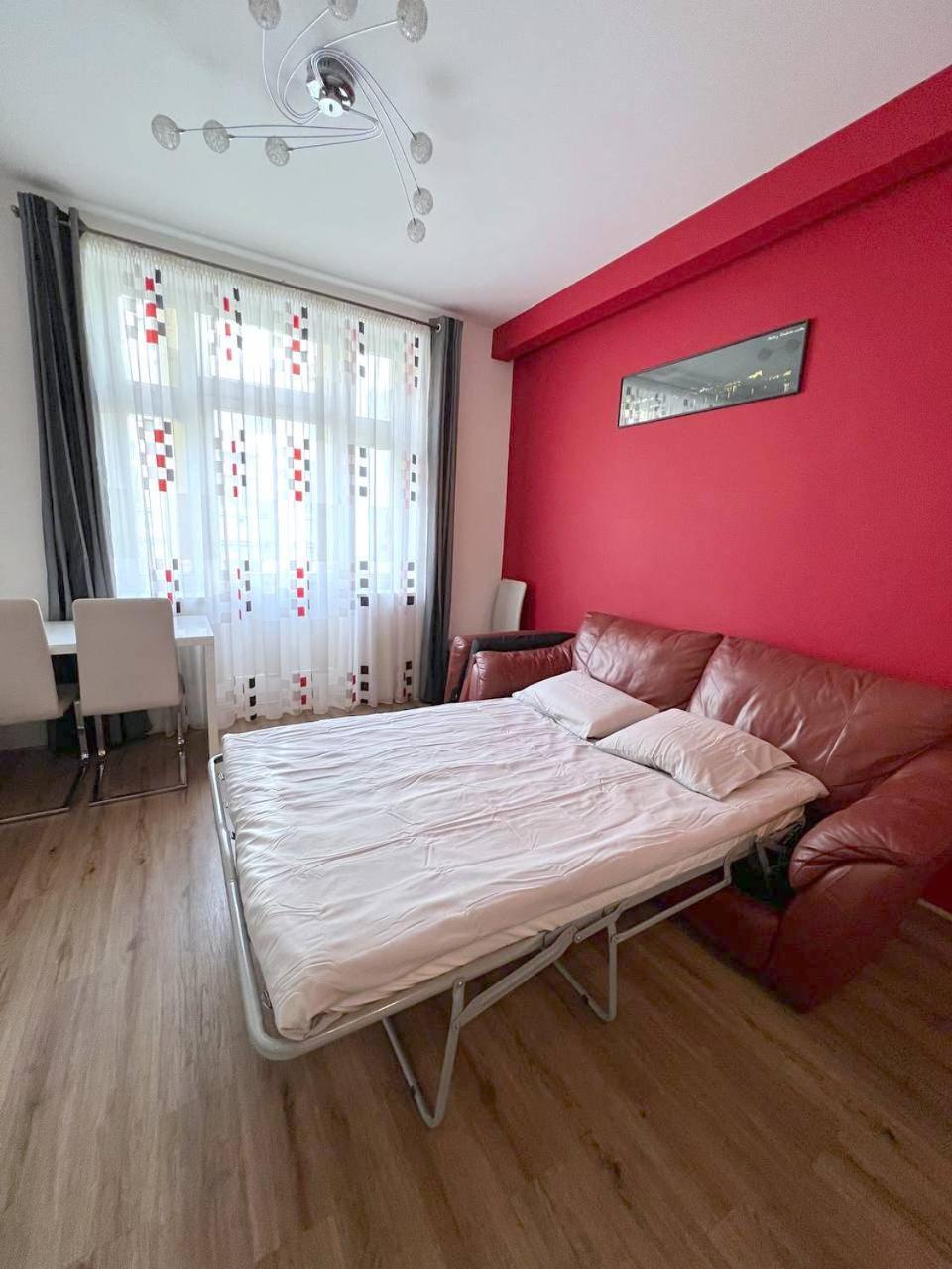 Bohemian Near The Center Apartment Prag