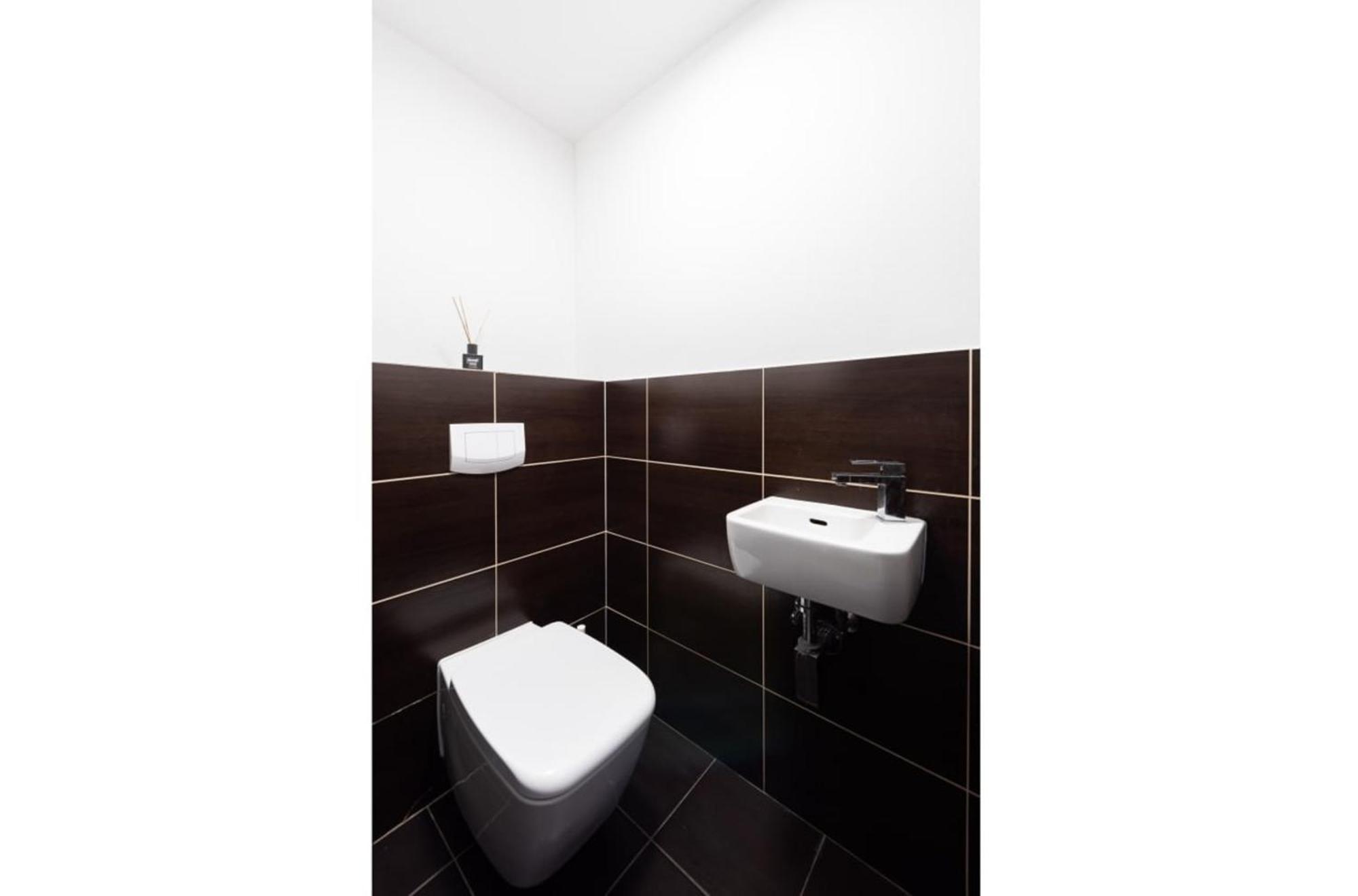 Apartment With Large Balcony, Parking Prag