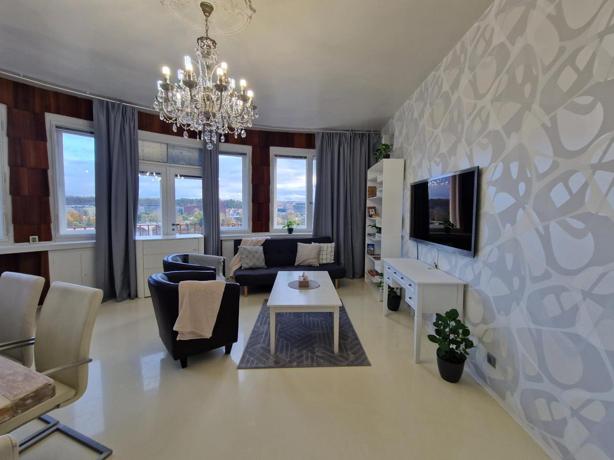 Apartment Quiet Spacious With A Balcony *