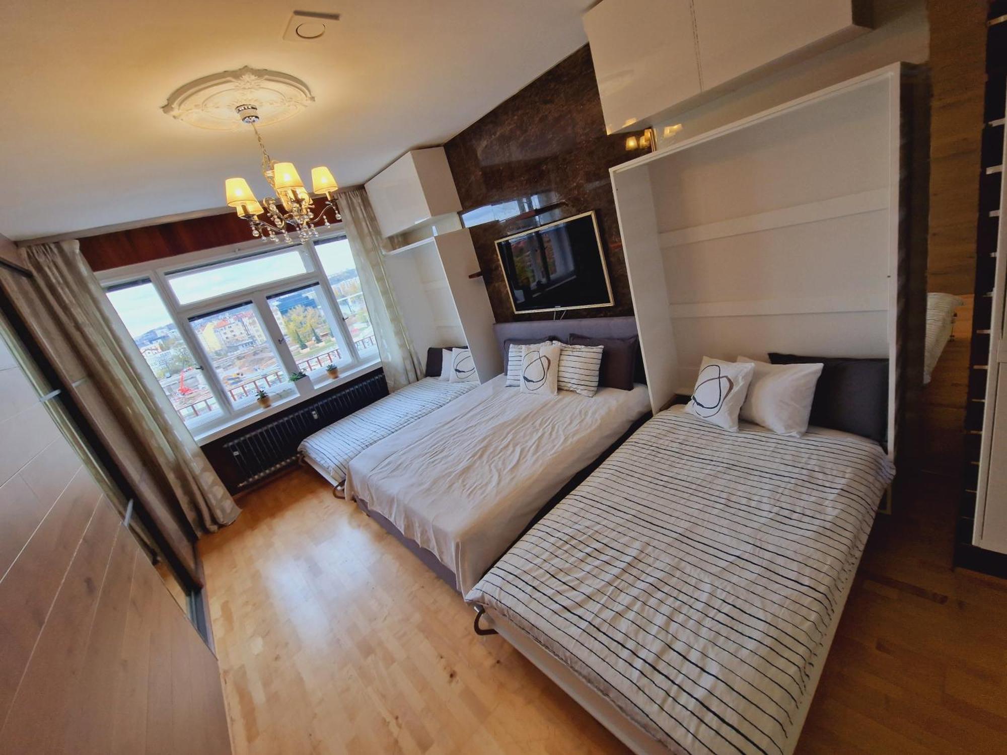 Apartment Quiet Spacious With A Balcony *