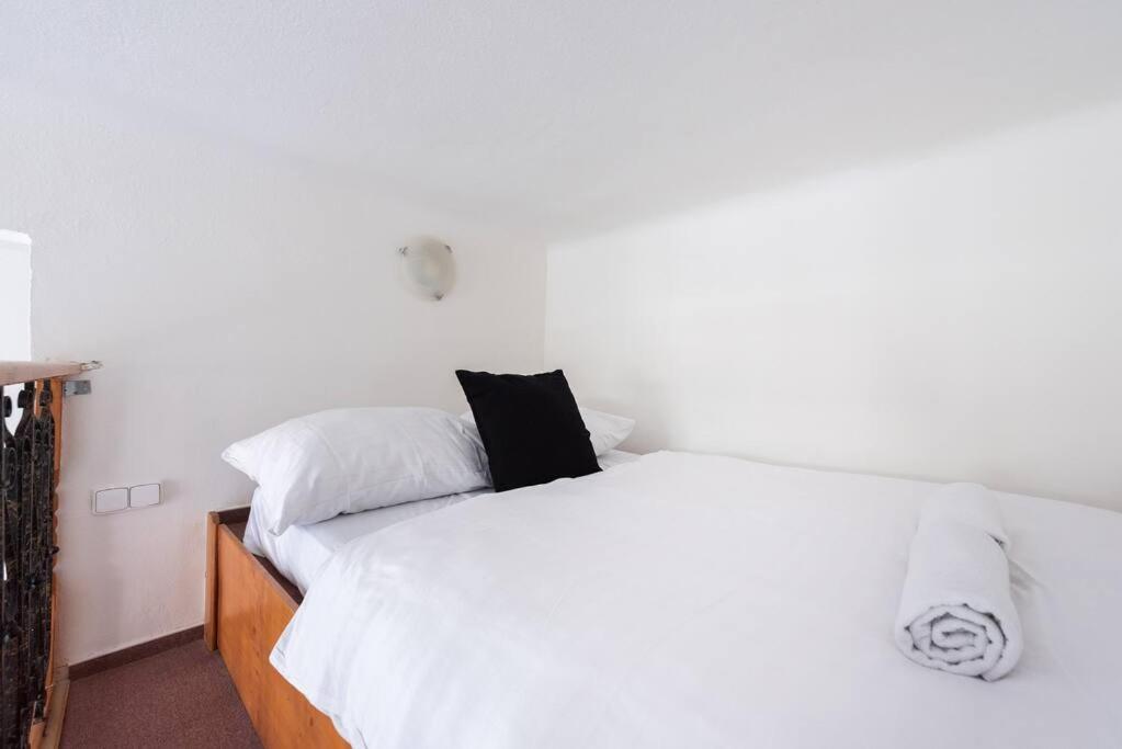 Apartment Side