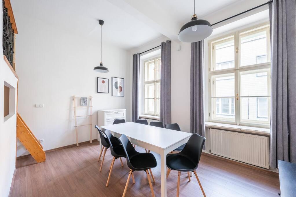 Apartment Side