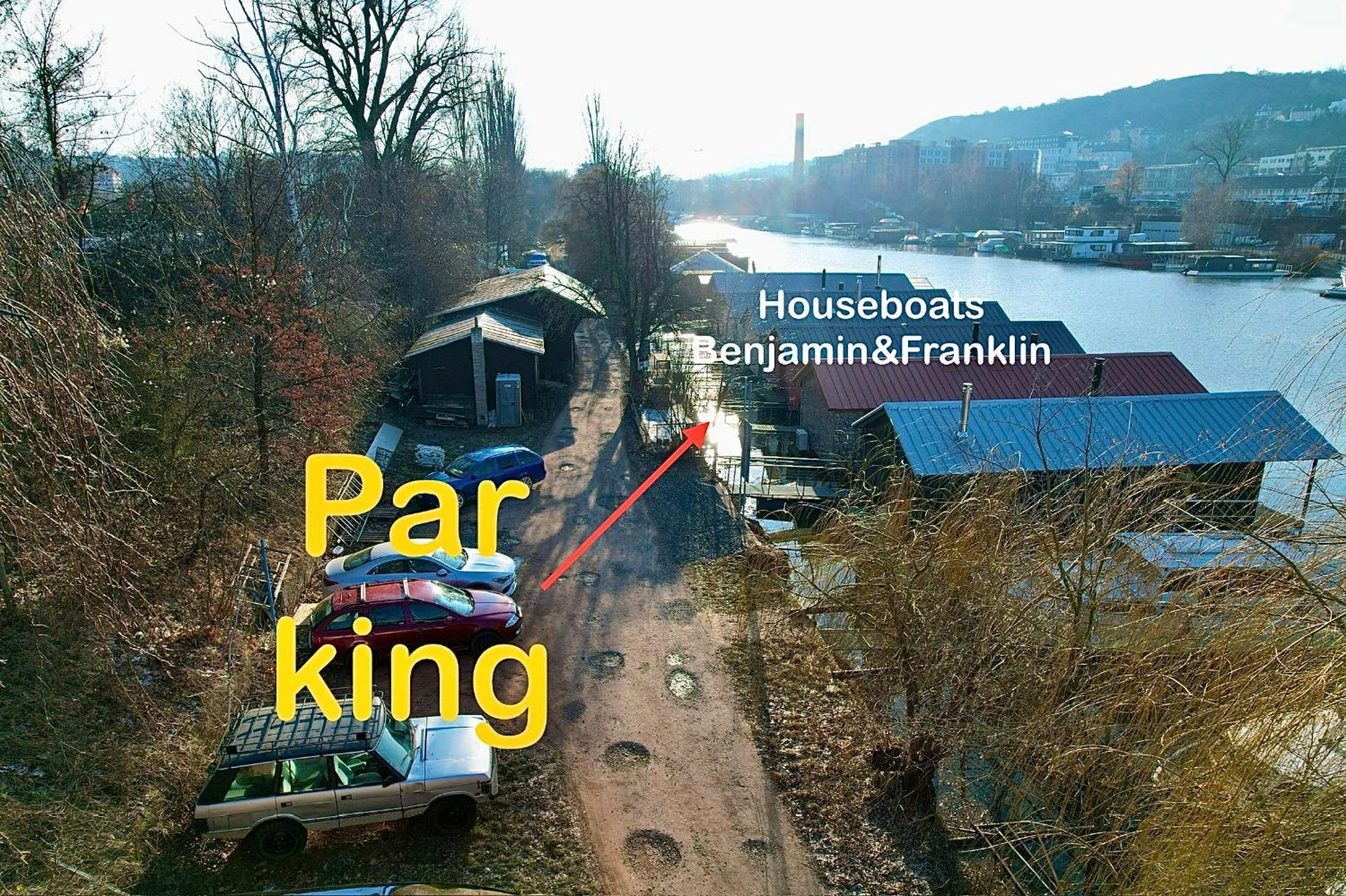 Houseboat Franklin - Houseboats Benjamin & Franklin Botel