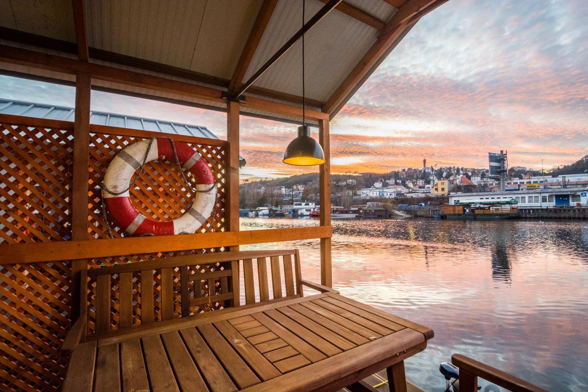Houseboat Franklin - Houseboats Benjamin & Franklin * Prag