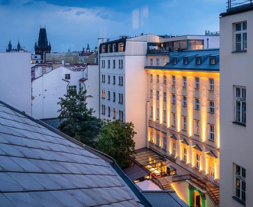 Apartment 5br+2bath Old Town Loft Luxe Brickhouse, A/c *