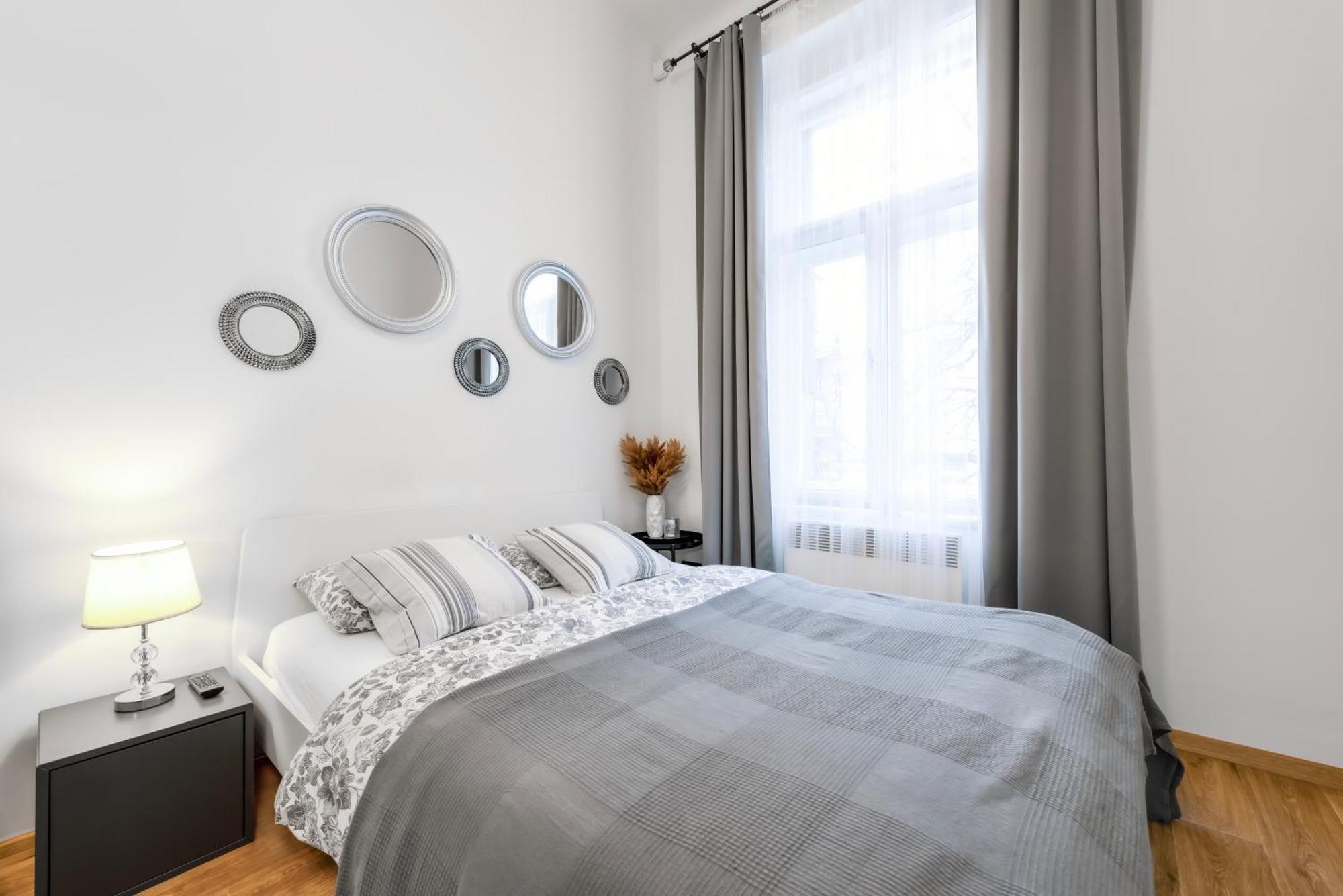 Apartment Awesome *