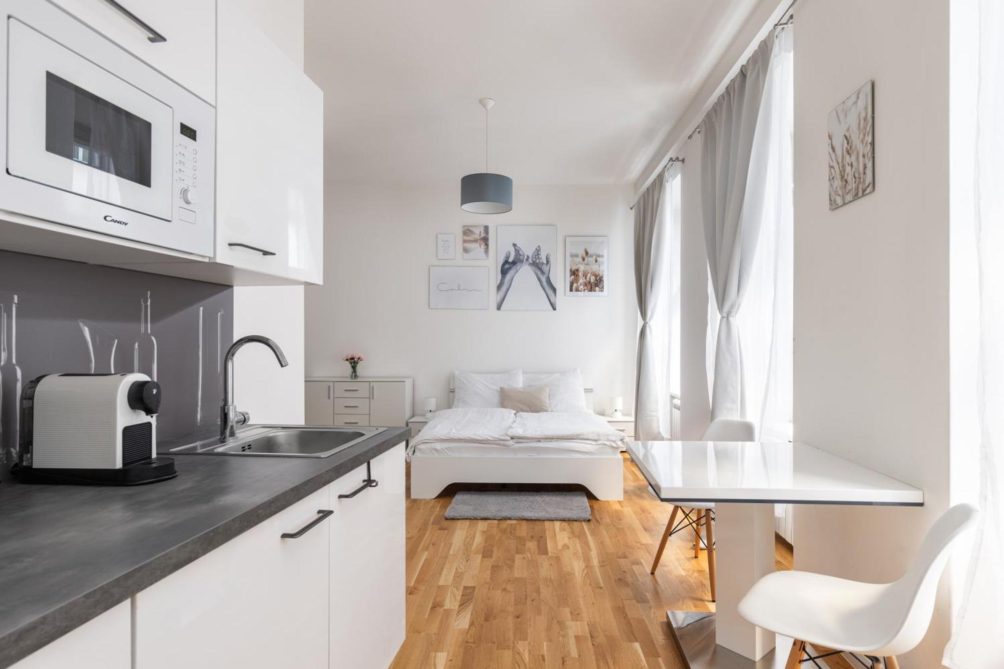 Stay2gether Beige Nest - Metro Florenc