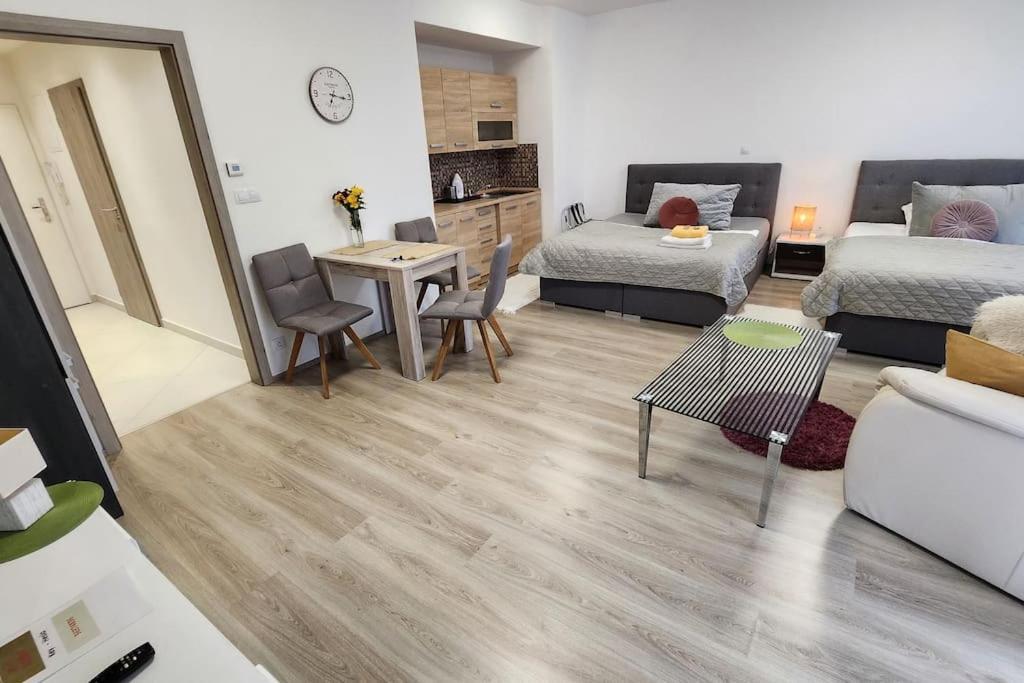 Apartman * Praha