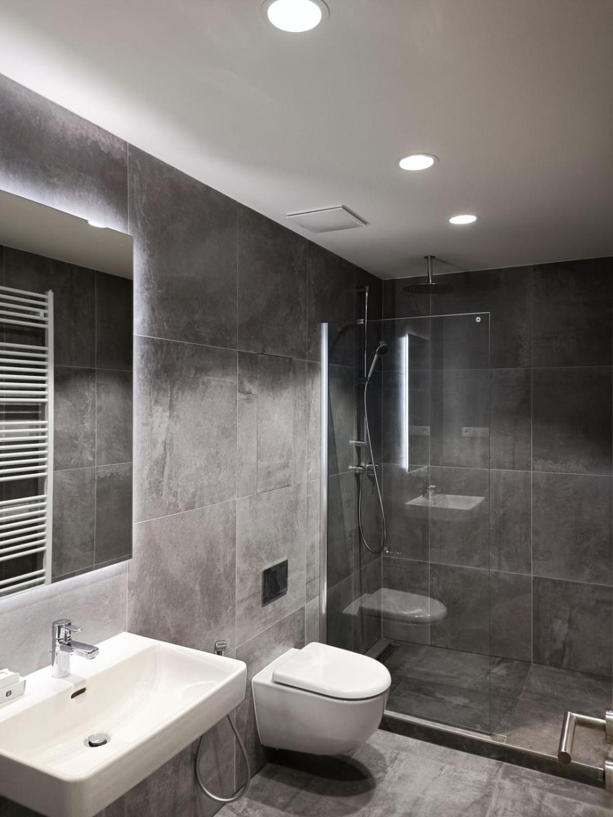 Lejlighed 4 Room, 2 Bath, Parking Prag