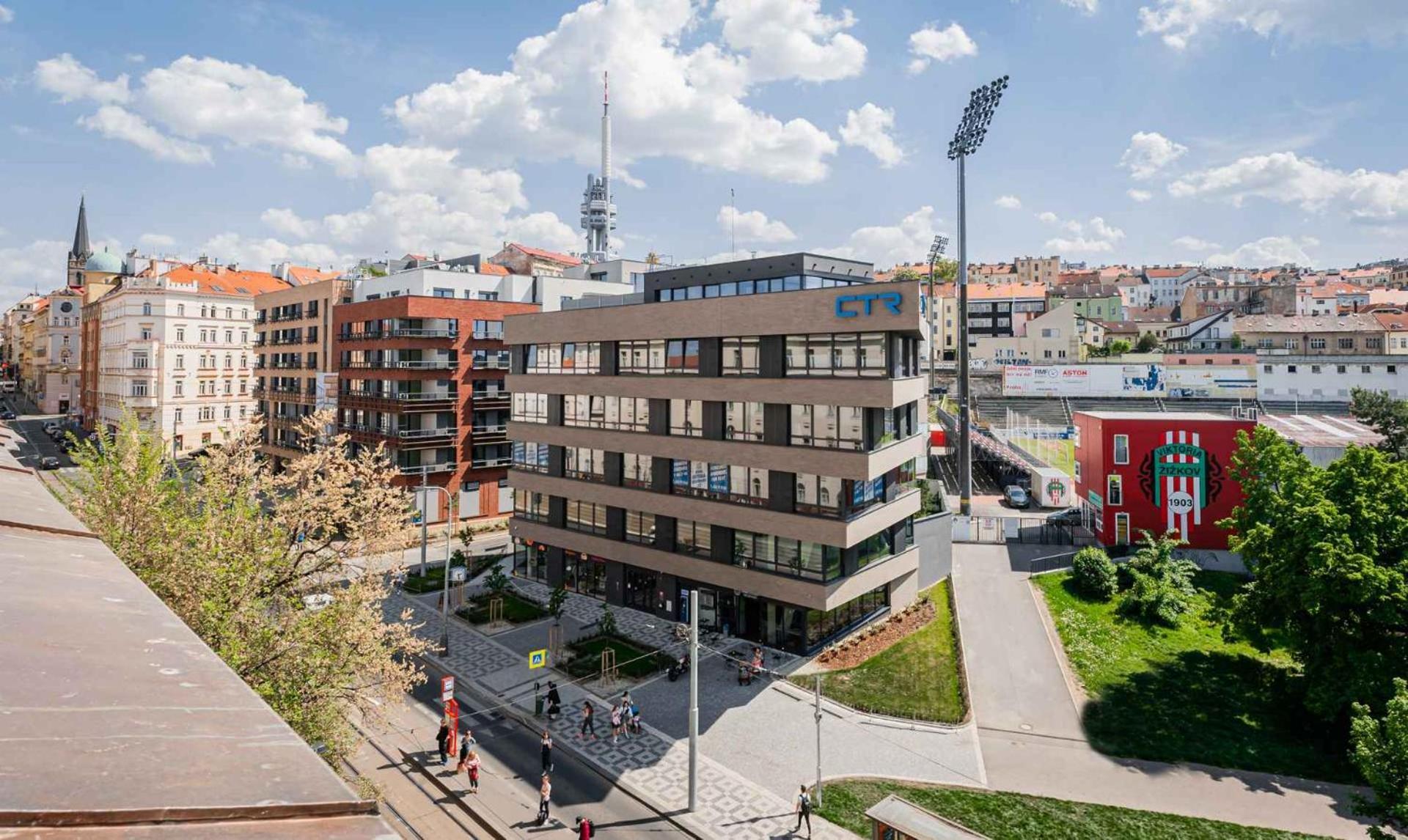 4 Room, 2 Bath, Parking * Prag