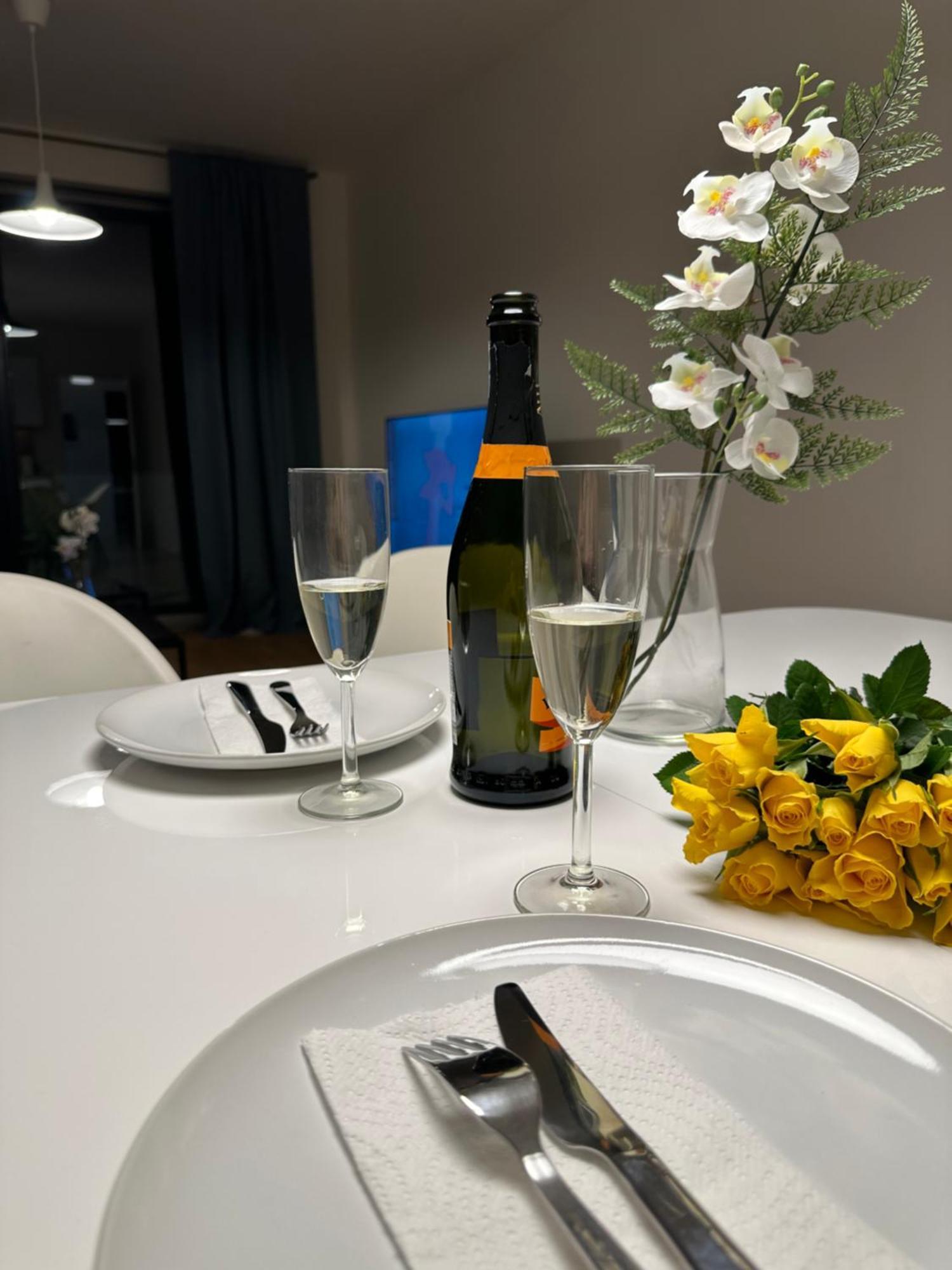 4 Room, 2 Bath, Parking * Prag